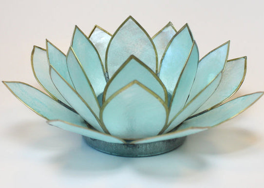 Lotus Fyrfadsstage