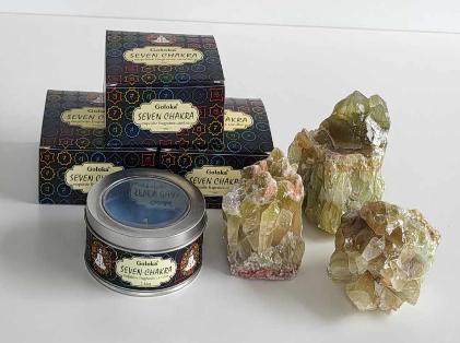 Kiwi Calcit med Chakra Lys