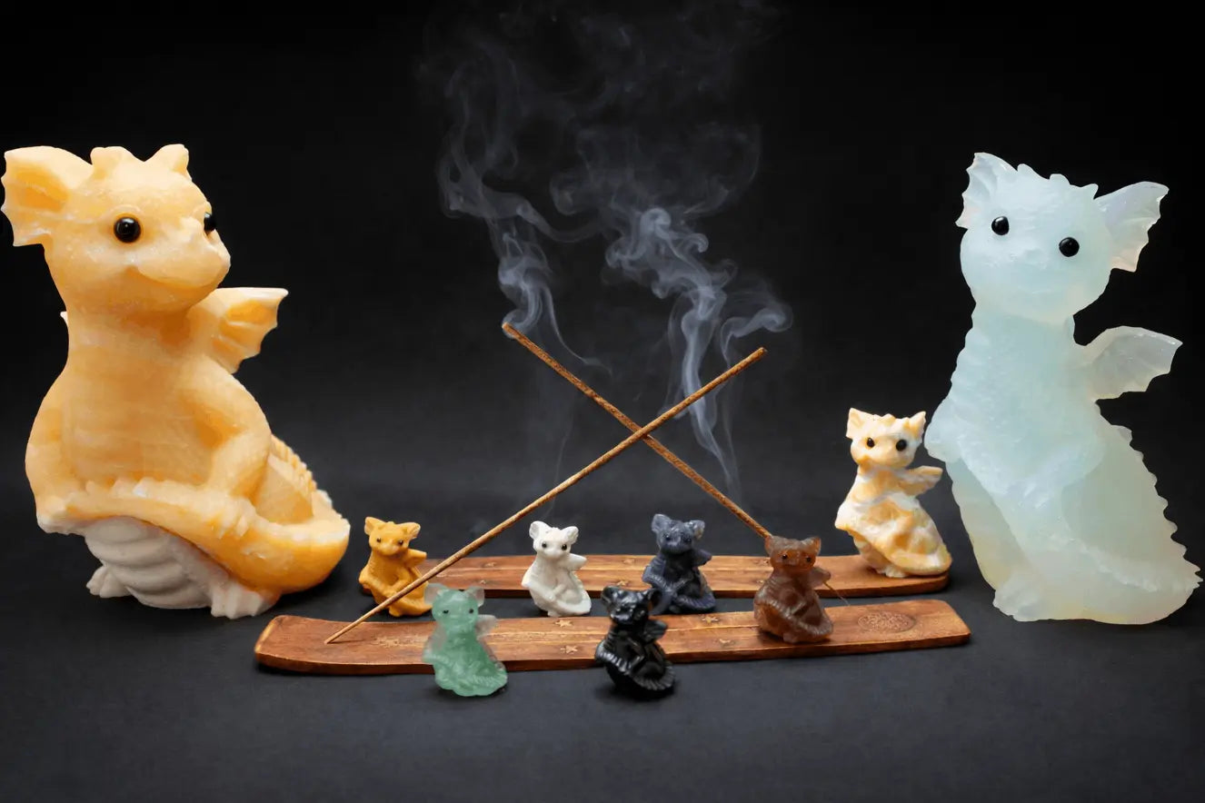 Krystaller drager og røgelse