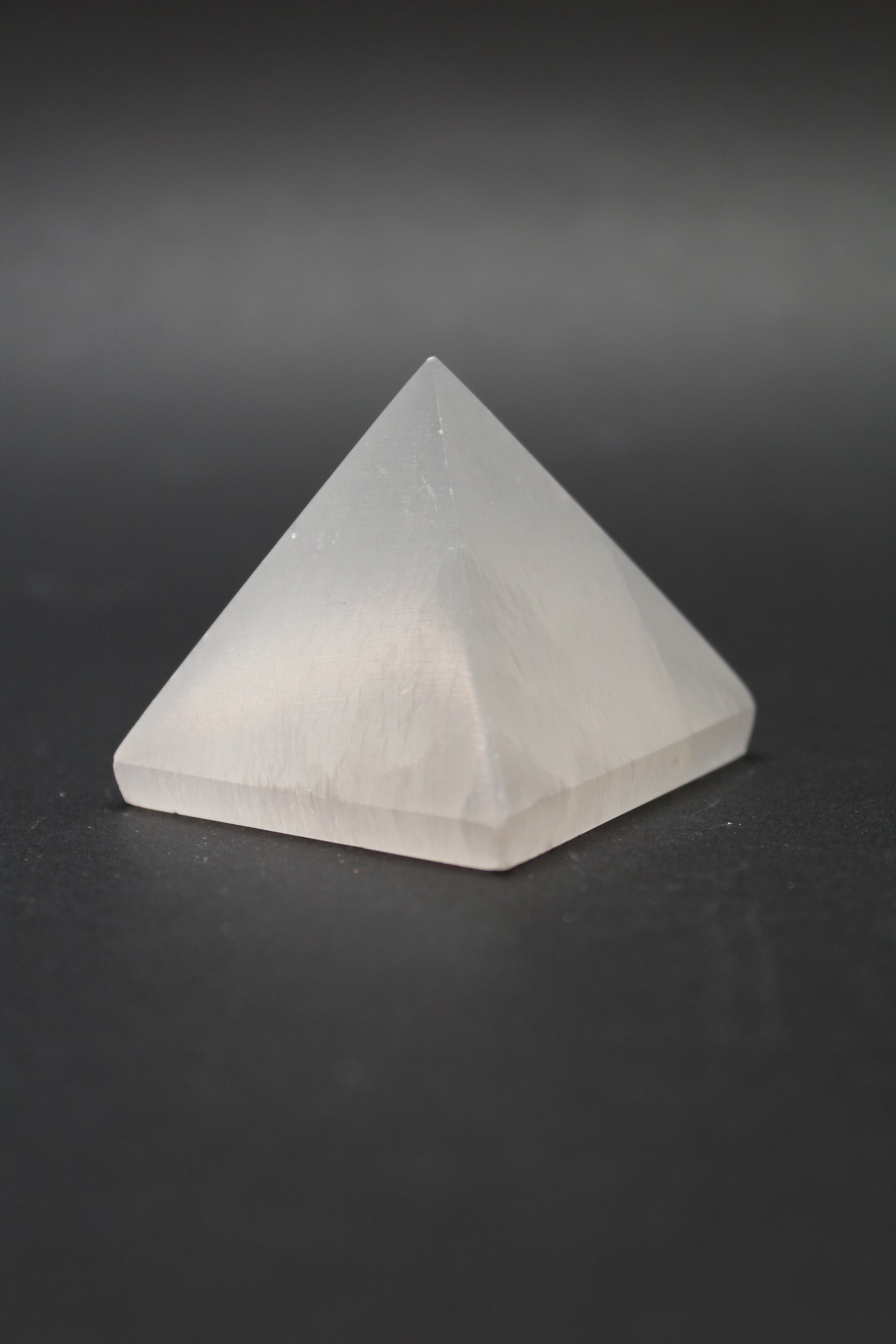 Selenit Pyramide - 4cm