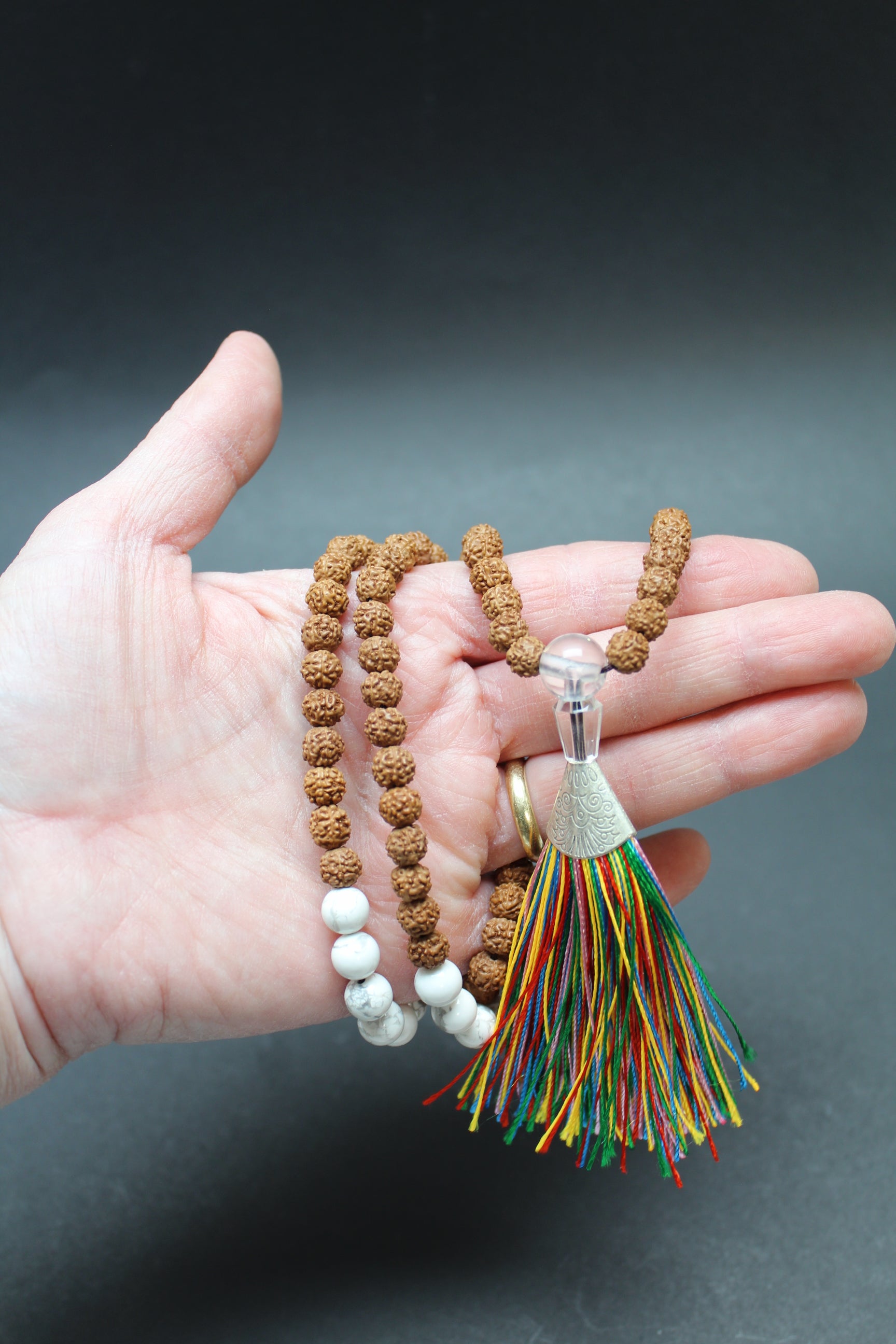 Mala Kæde - Rudraksha/Howlit - Krone Chakra