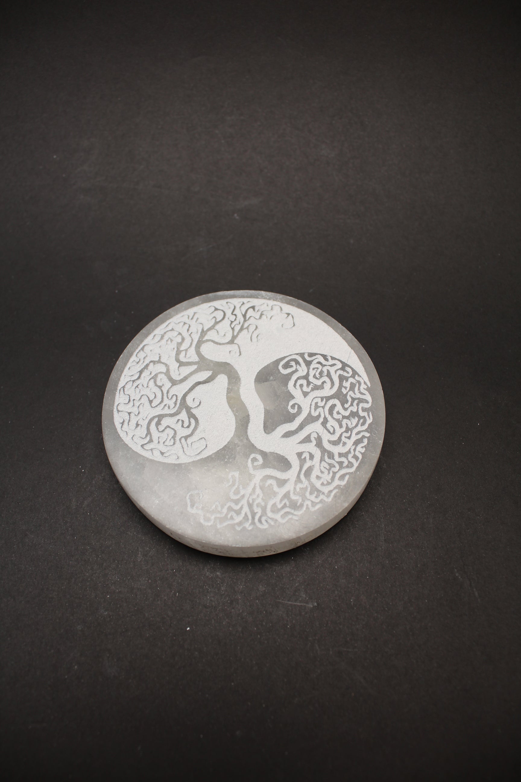 Selenit Plade- Livets Træ (Yin Yang) - 8-9cm