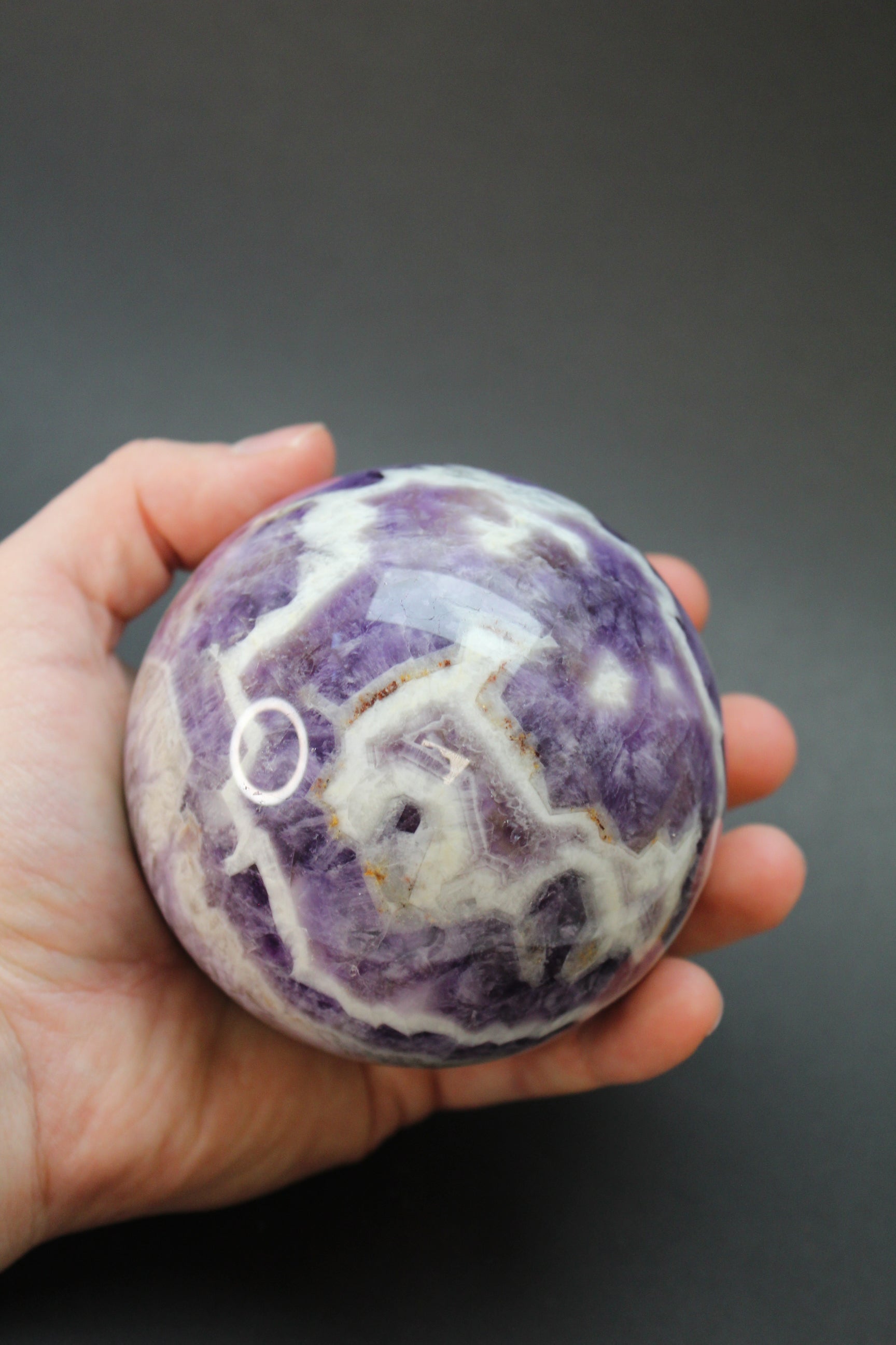 Chevron Ametyst Kugle 1 kg