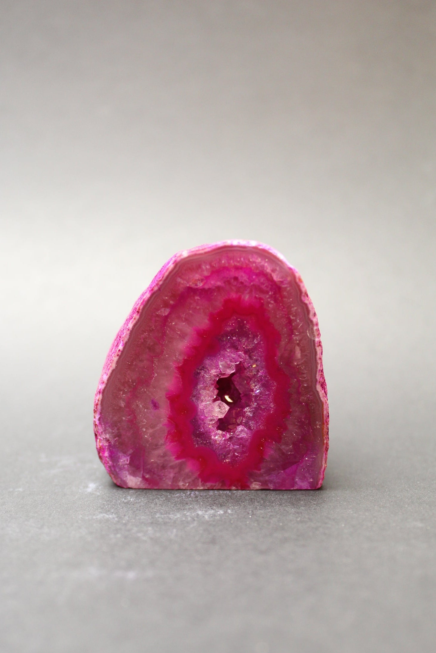 Pink Agat Grotte Nr. 3