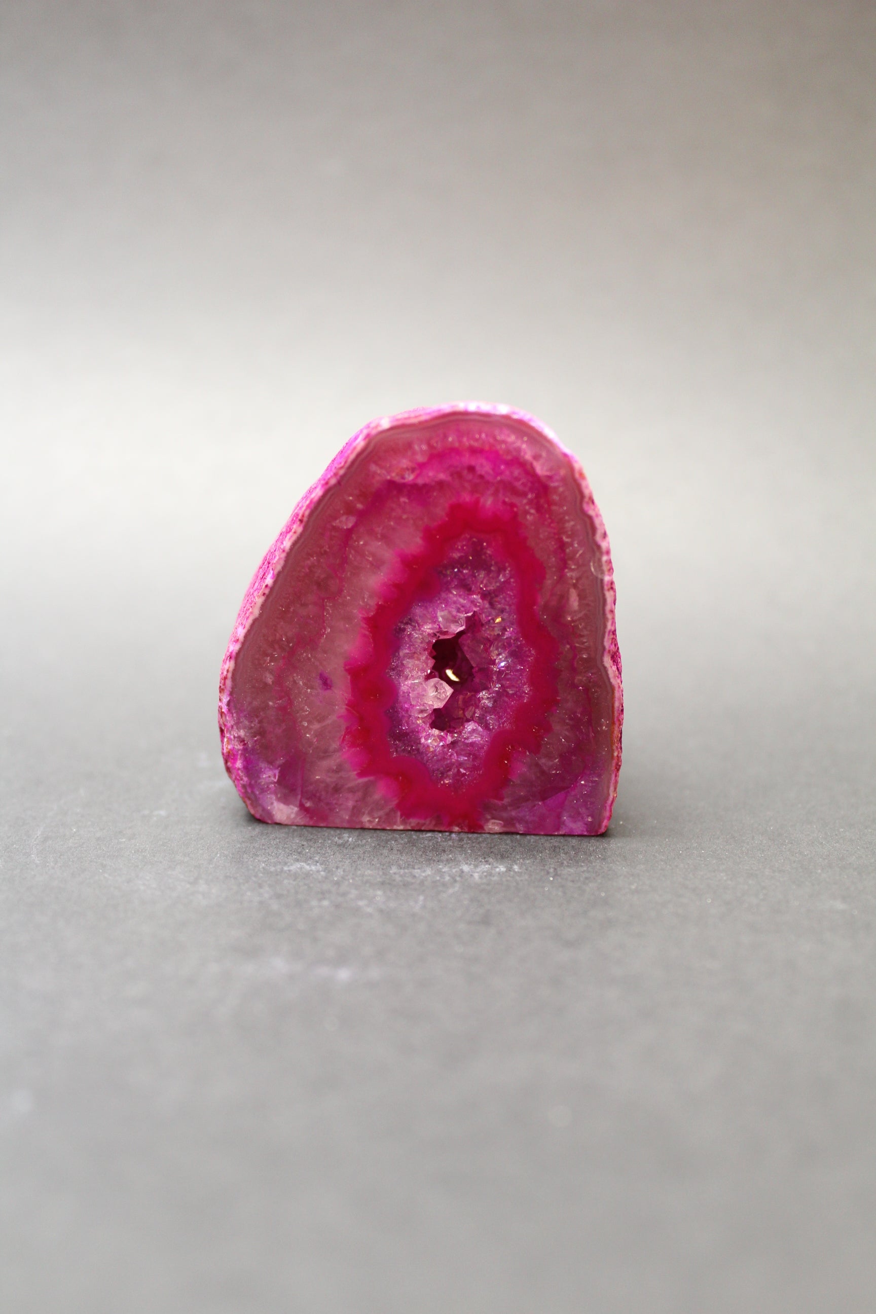 Pink Agat Grotte Nr. 3