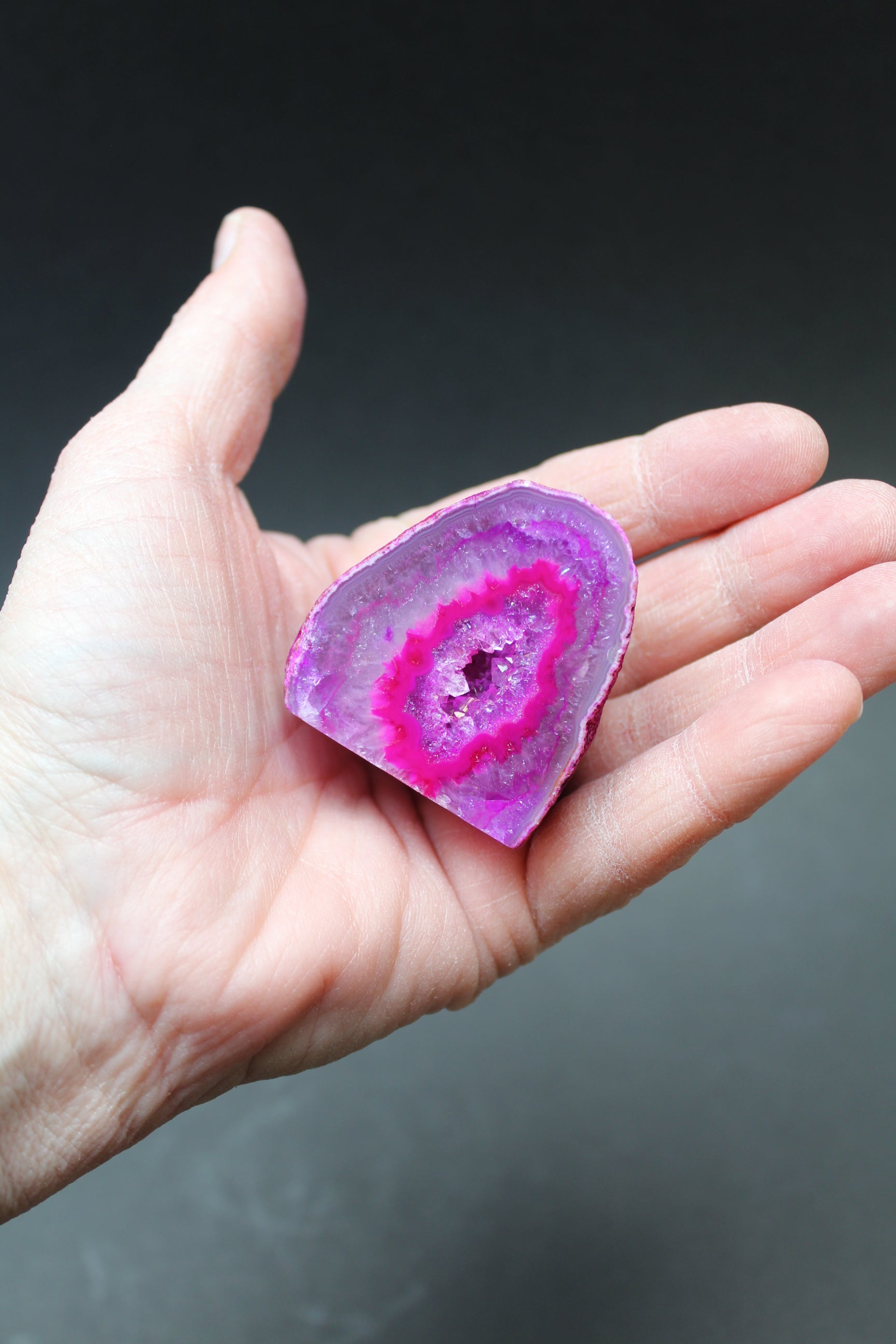 Pink Agat Grotte Nr. 3