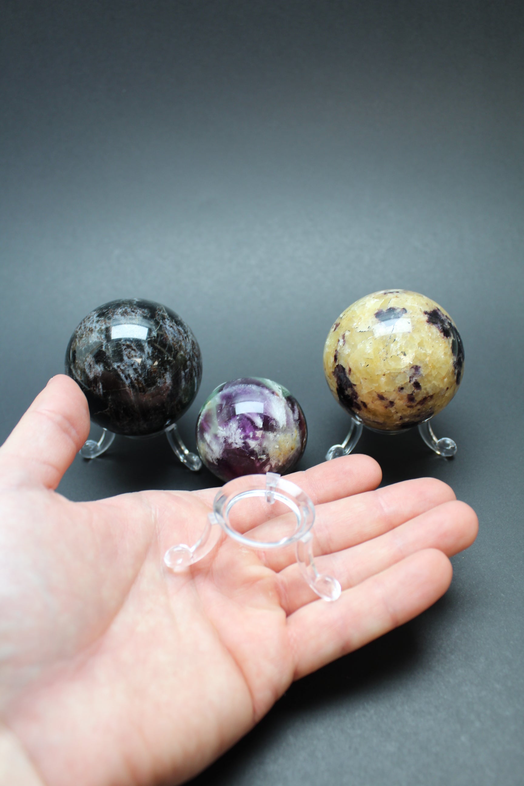 Krystalkugle holder - Klar Akryl