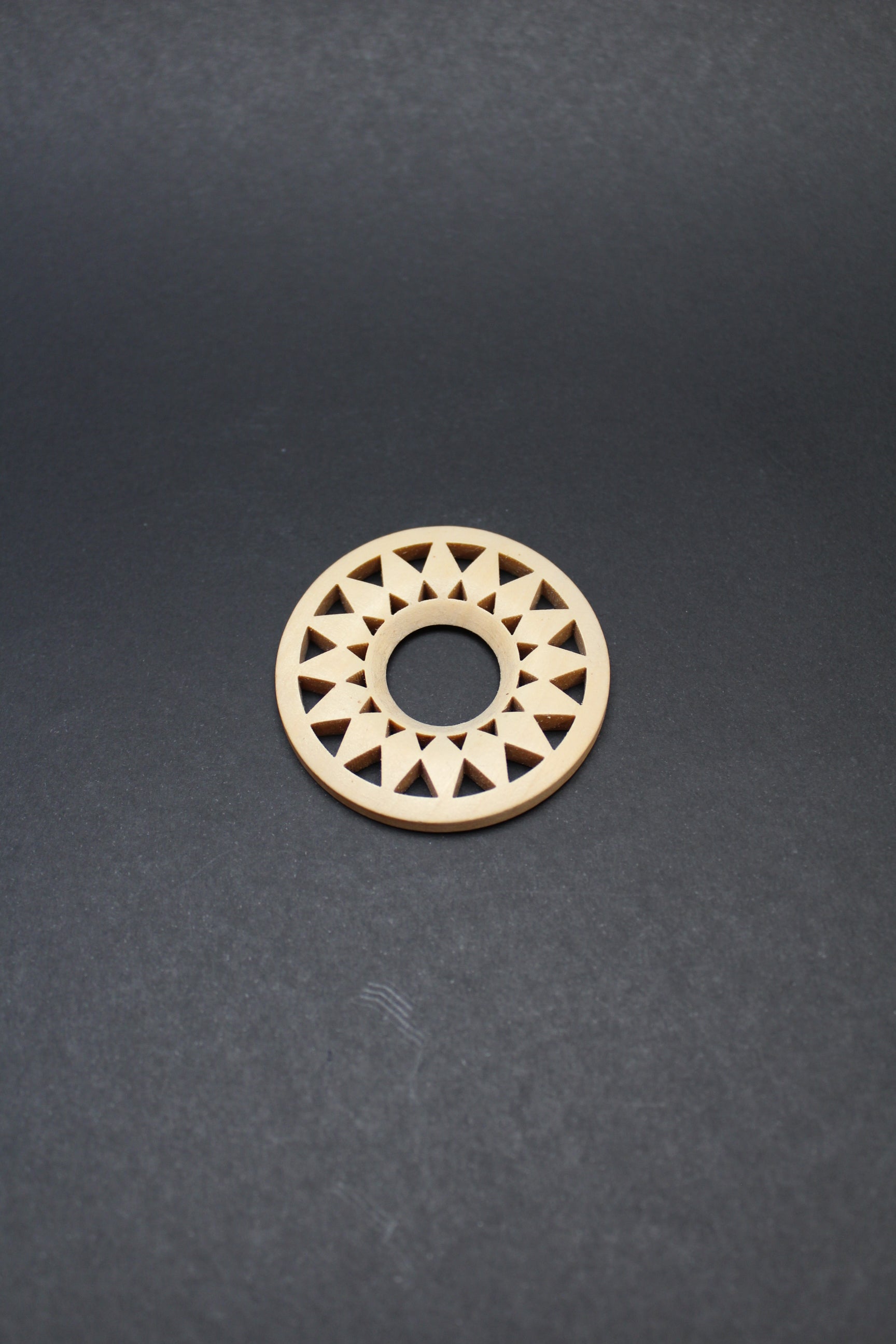 Træholder - Lotus - Medium