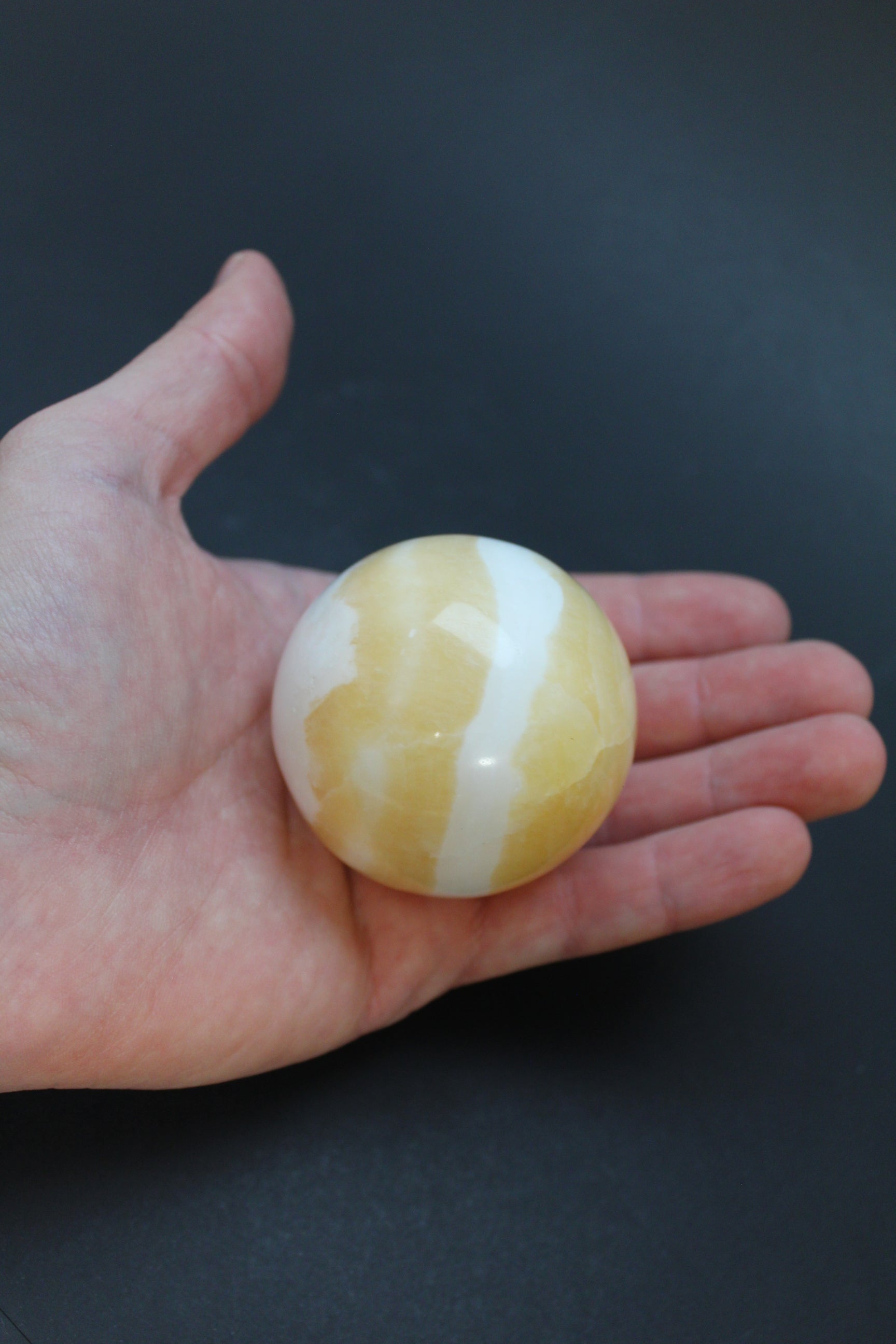 Orange Calcit Kugle - Nr. 2