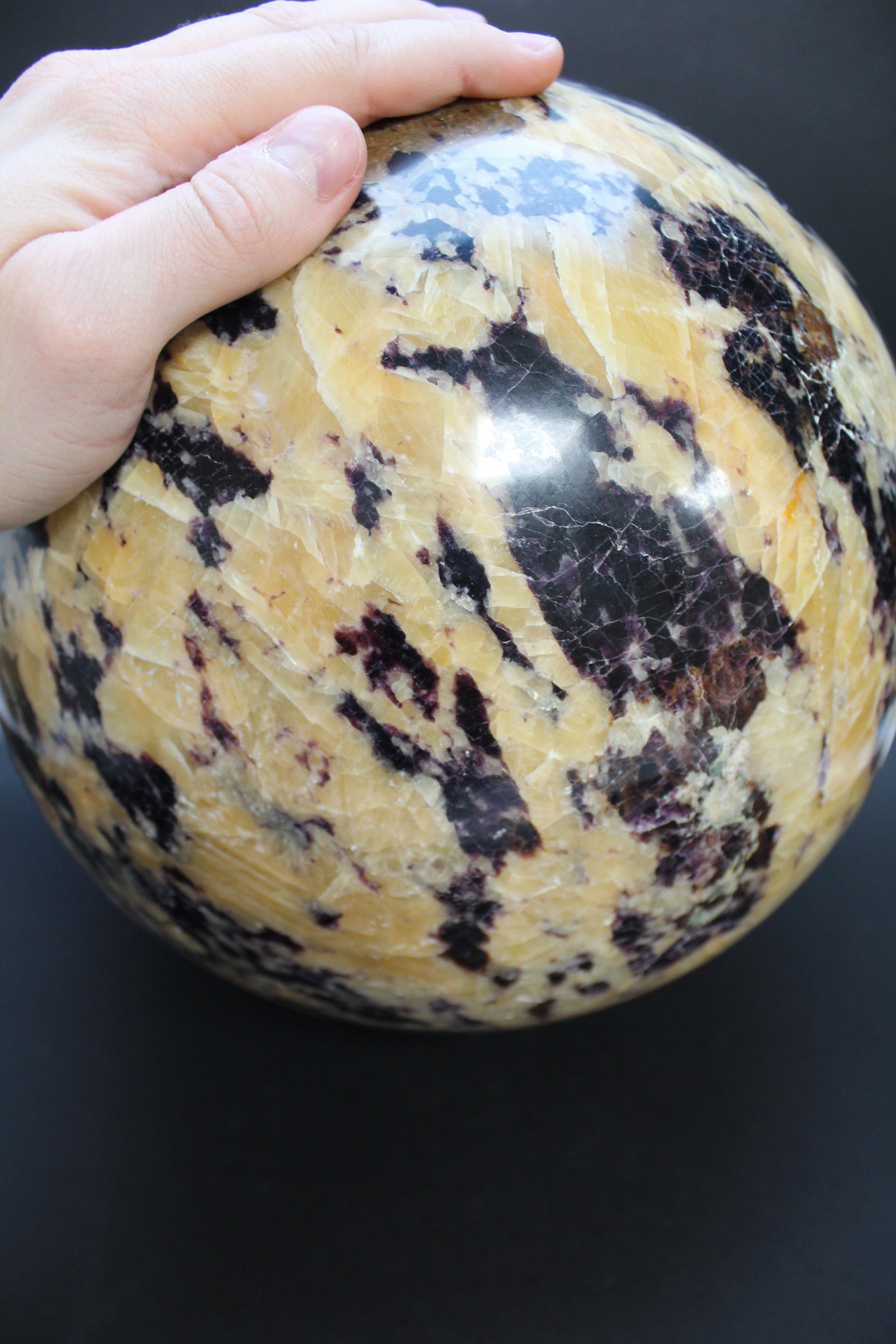 Fluorit i Feldspat Kugle - 26 kg - 25 cm - Inkl. træfod