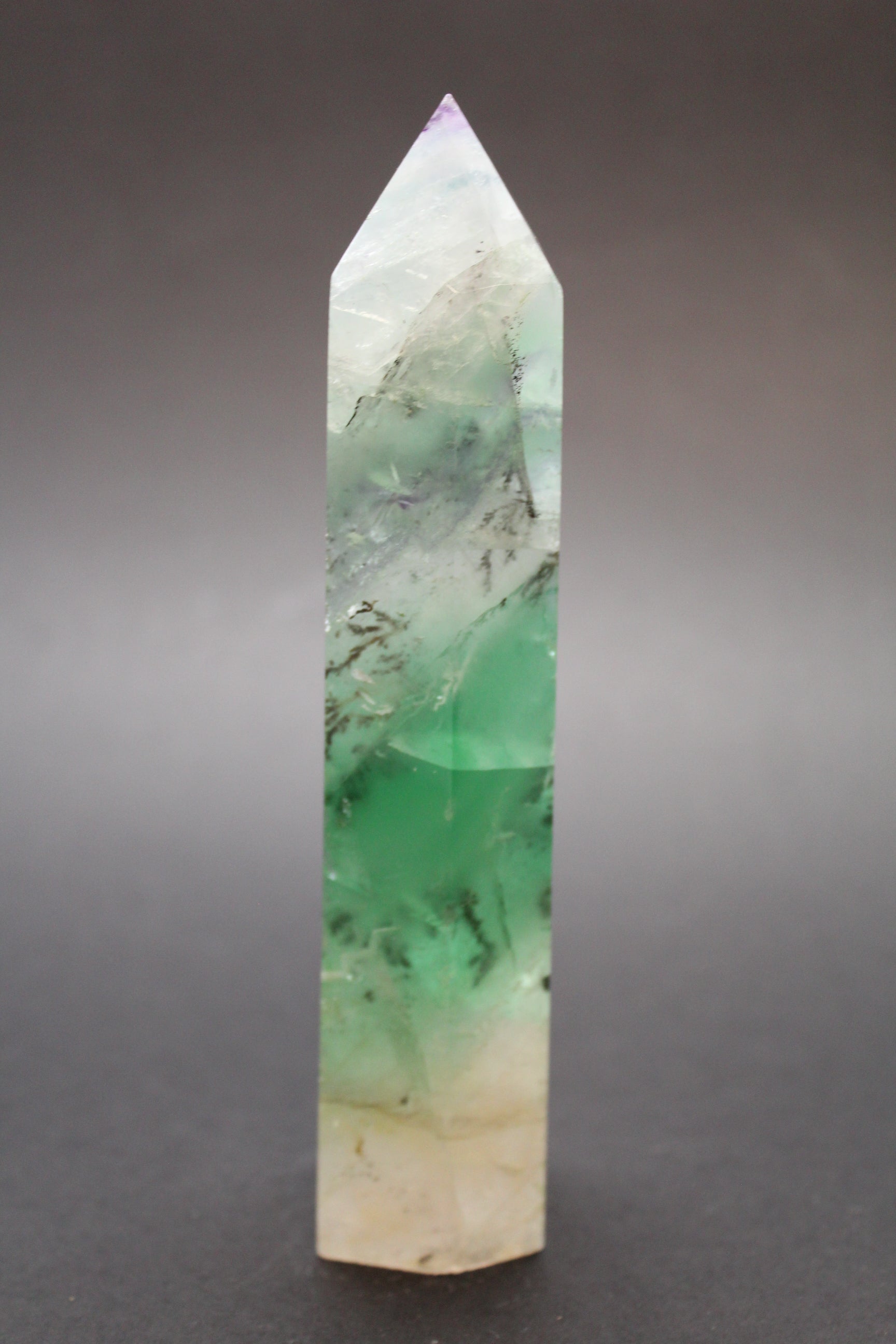 Fluorit Tårn - 15cm - 370g (Nr.4)