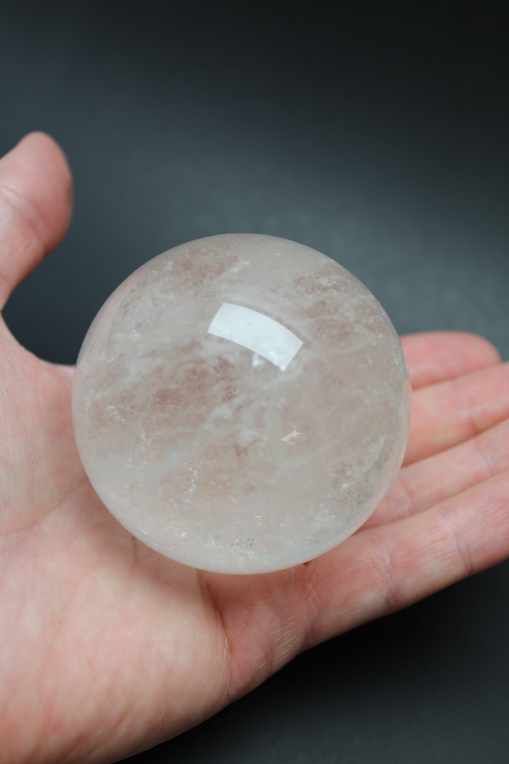 Bjergkrystal Kugle - 6.5cm - 385g