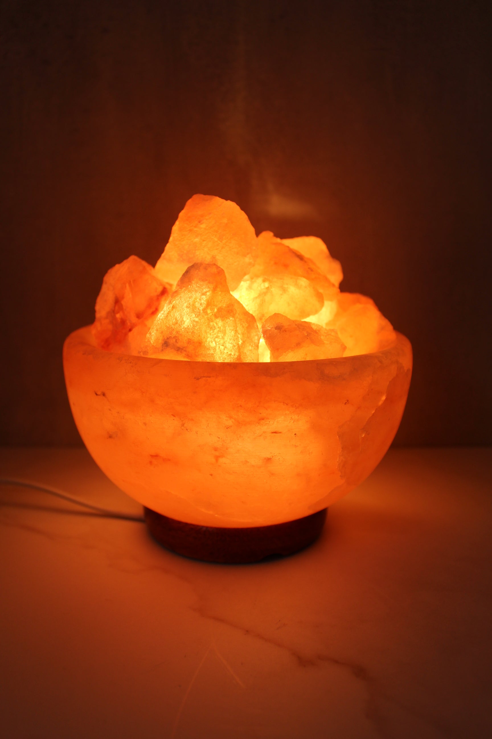 Himalaya saltlampe med saltstykker