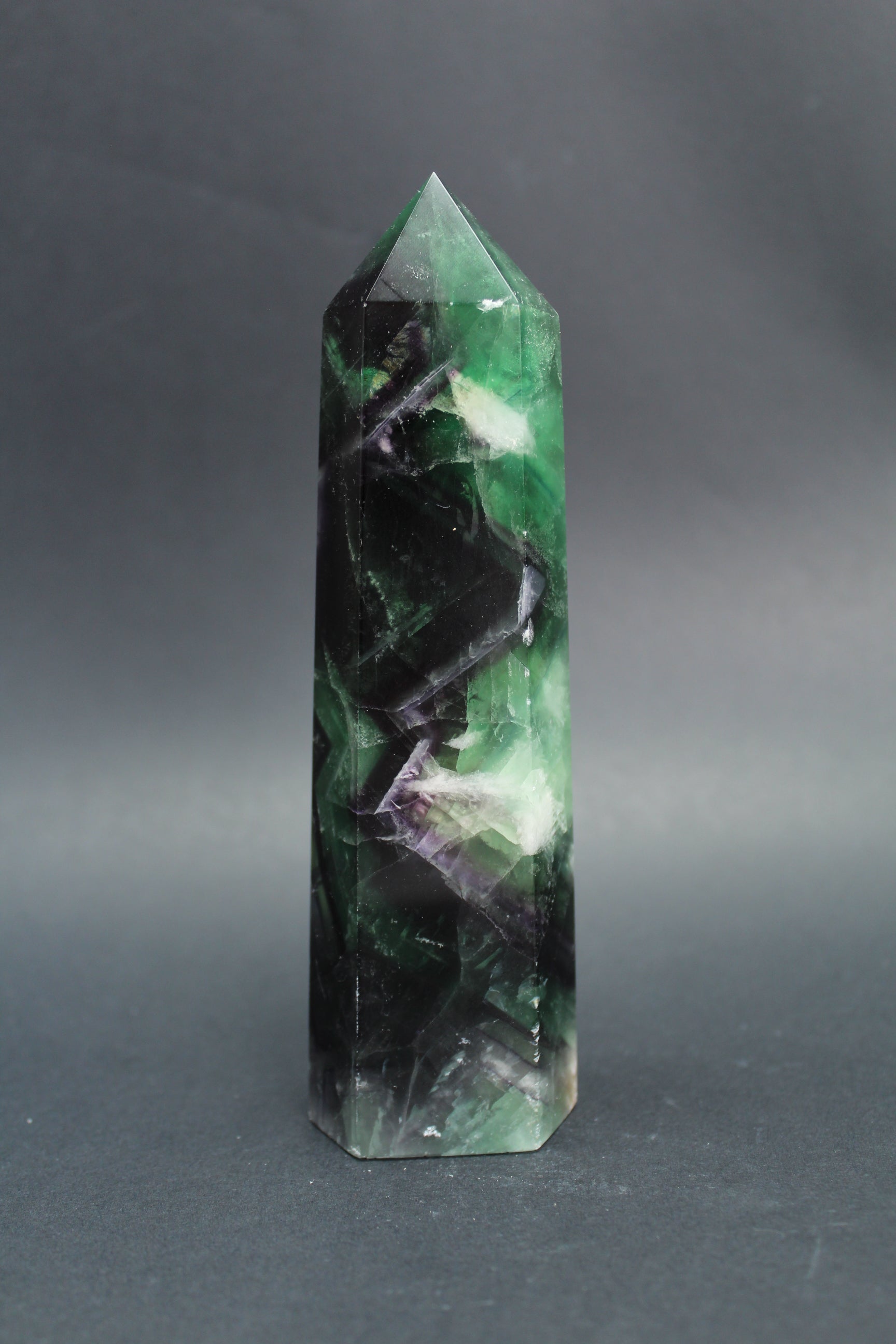 Fluorit Tårn - 14cm - 353g (Nr.22)