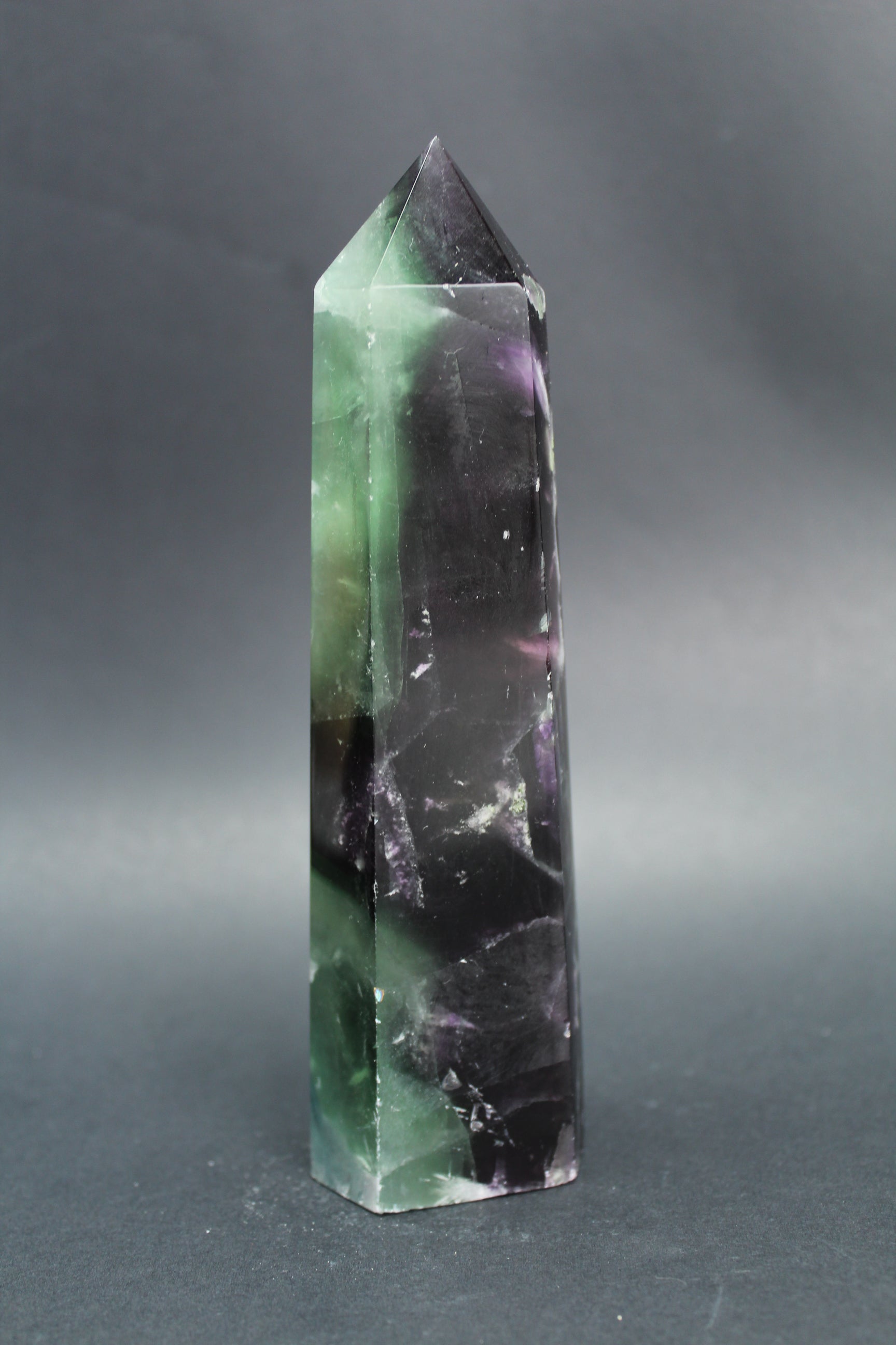 Fluorit Tårn - 15cm - 382g (Nr.23)