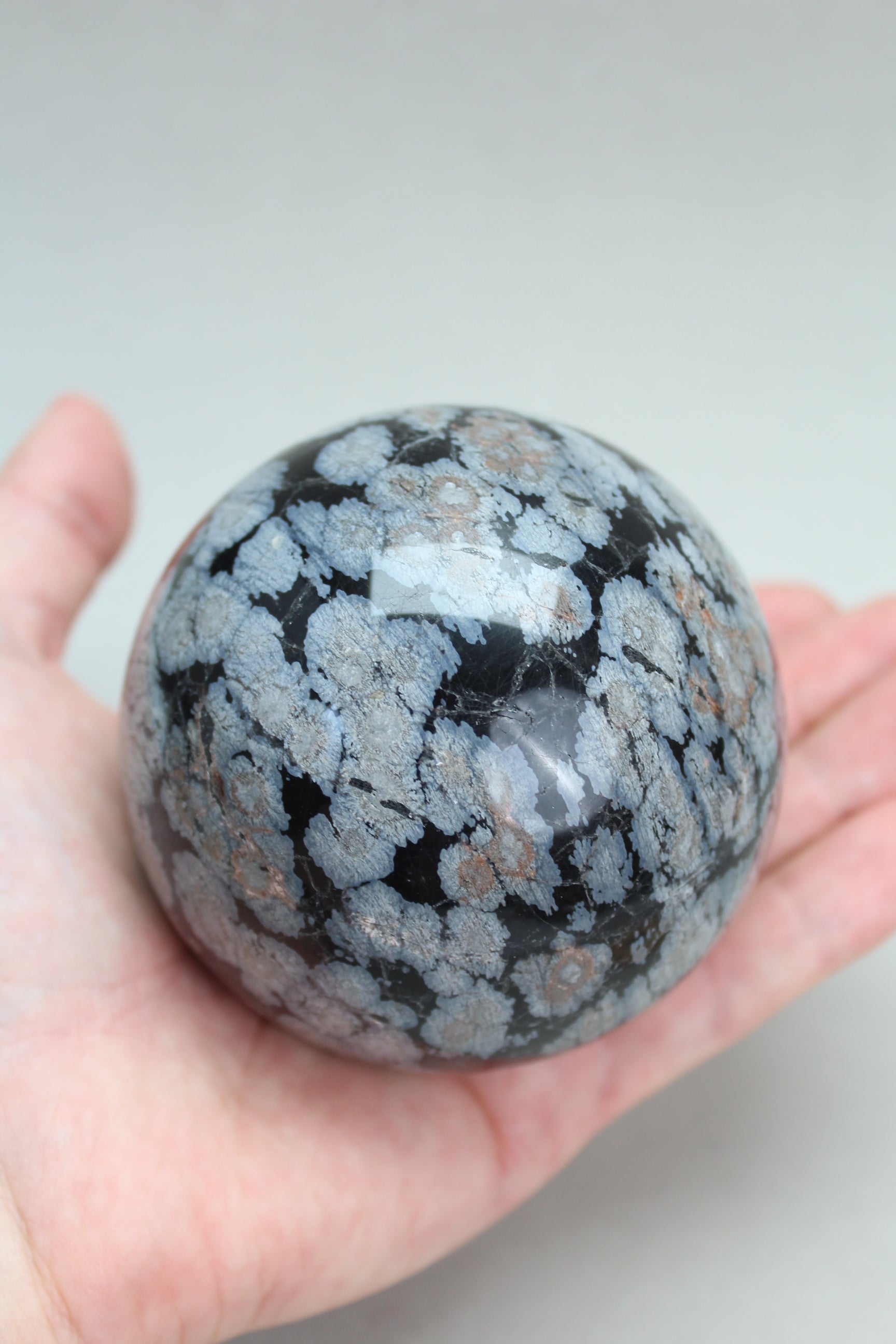 Snefnug Obsidian Kugle - 687g (Nr. 2)