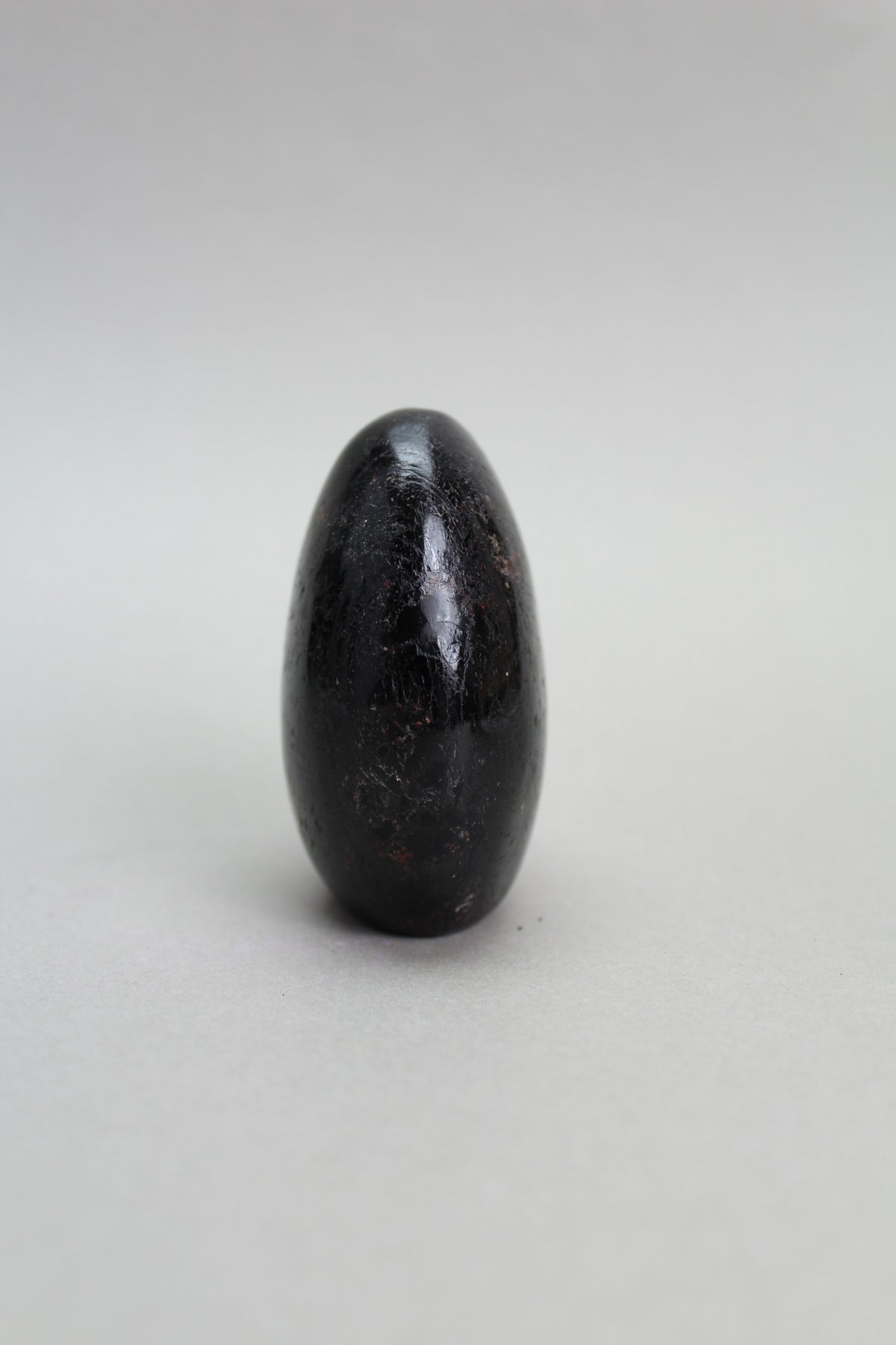 Sort Turmalin Free Form – UNIKA