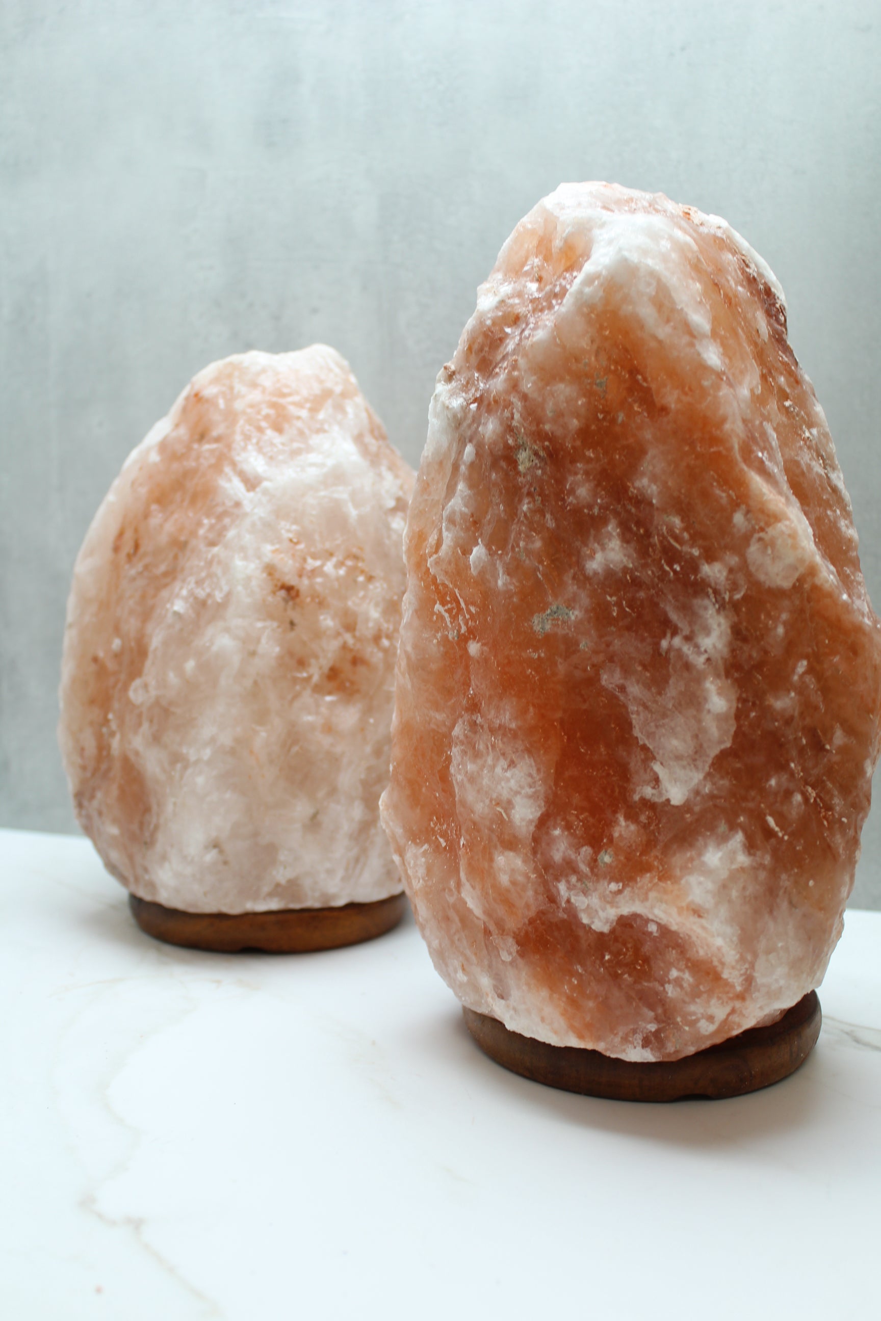 Himalaya saltlampe i naturlig orange farve, 6-10 kg