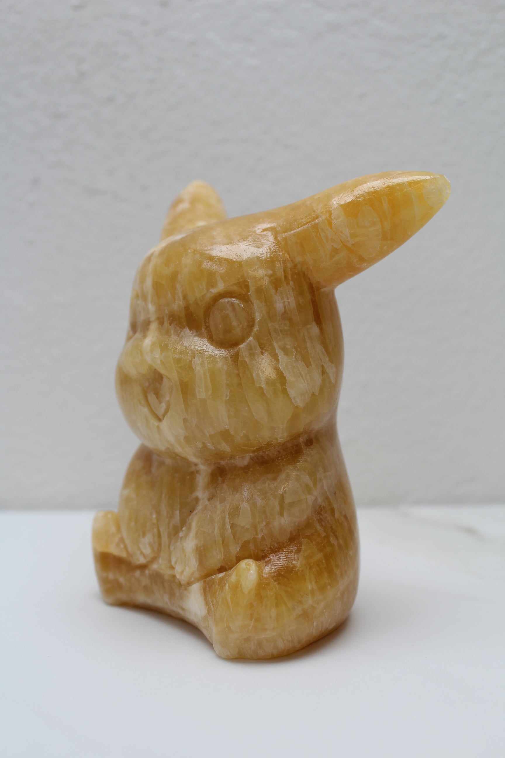 Pikachu Pokemon Krystal - Orange Calcit - 742g