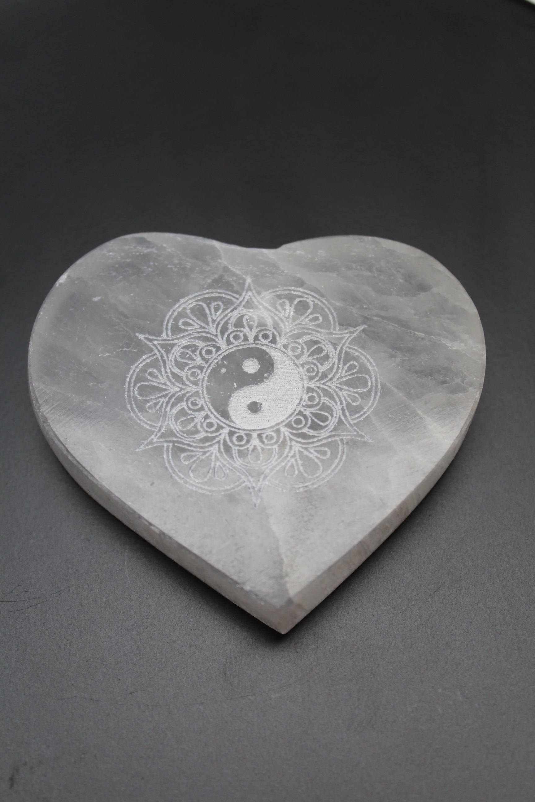 Selenit Hjerte Yin & Yang 7-8 cm