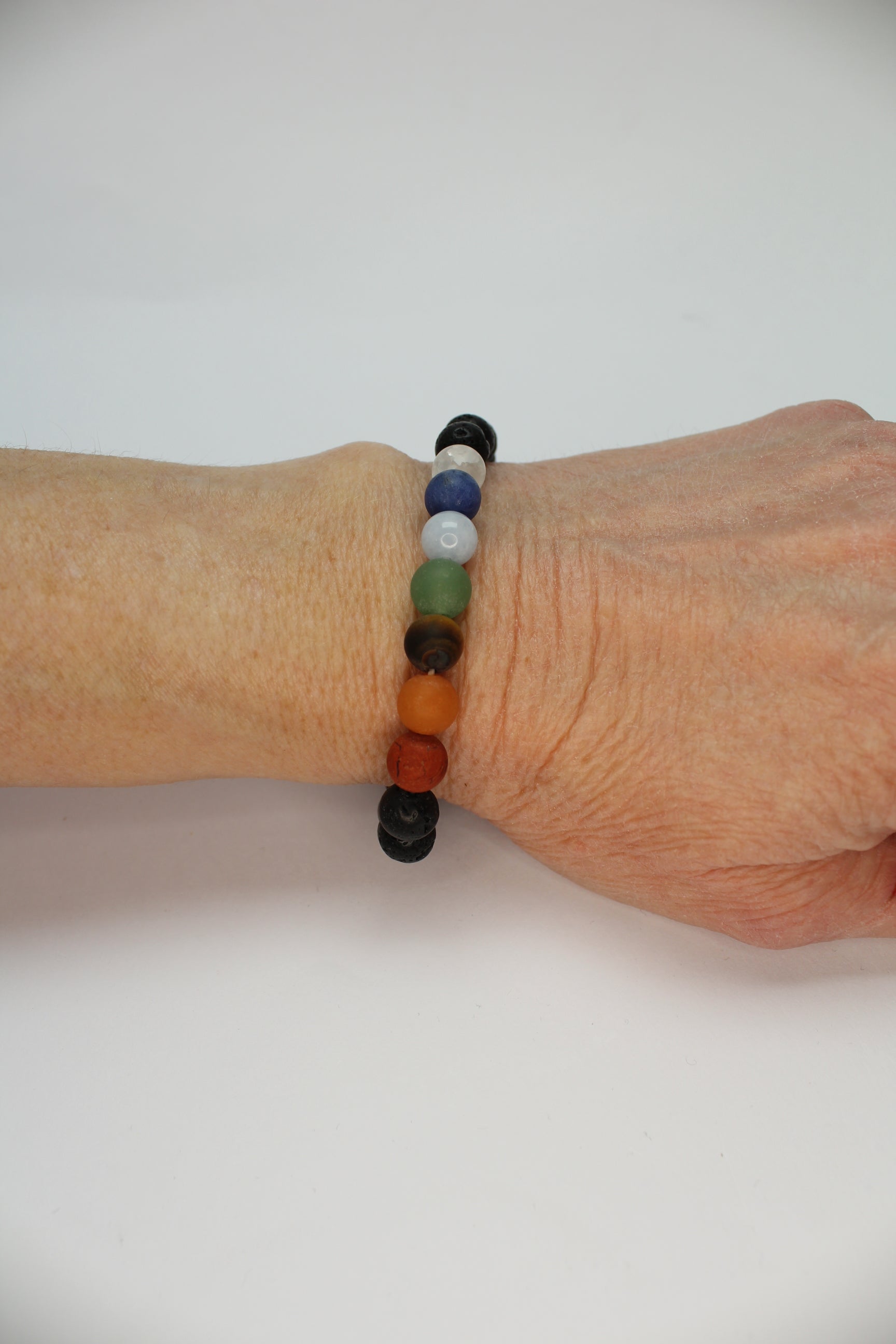 Chakra Armbånd - Lavasten 8mm - Mat