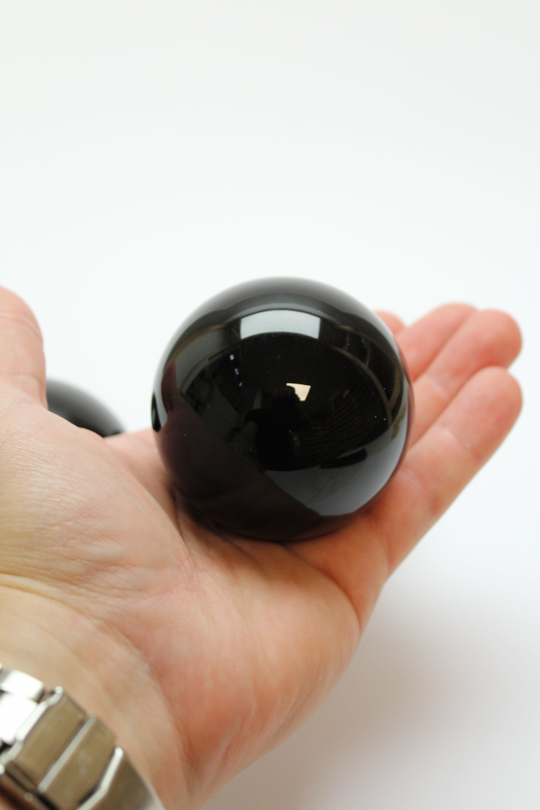 Sort Obsidian Kugler