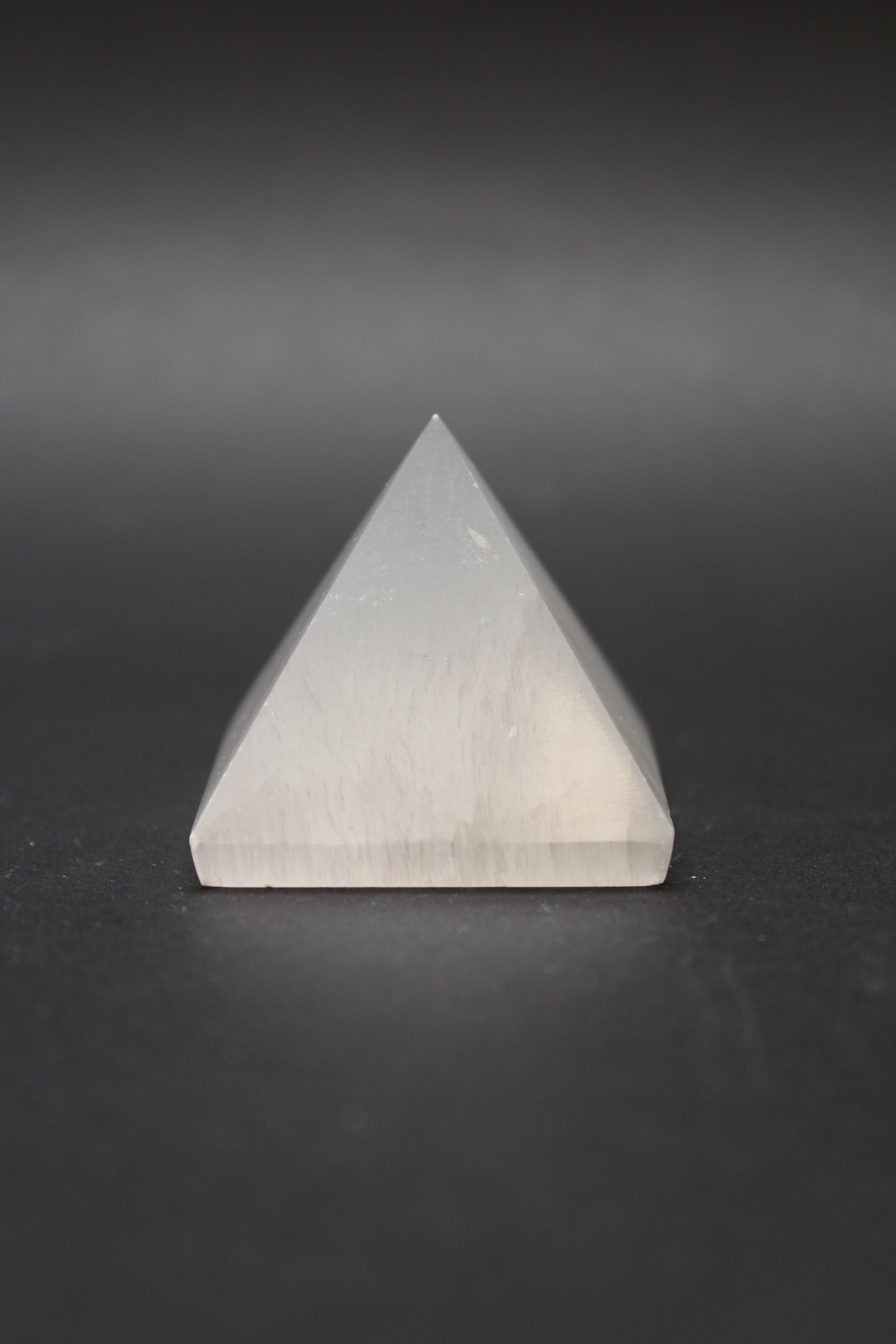 Selenit Pyramide - 4cm