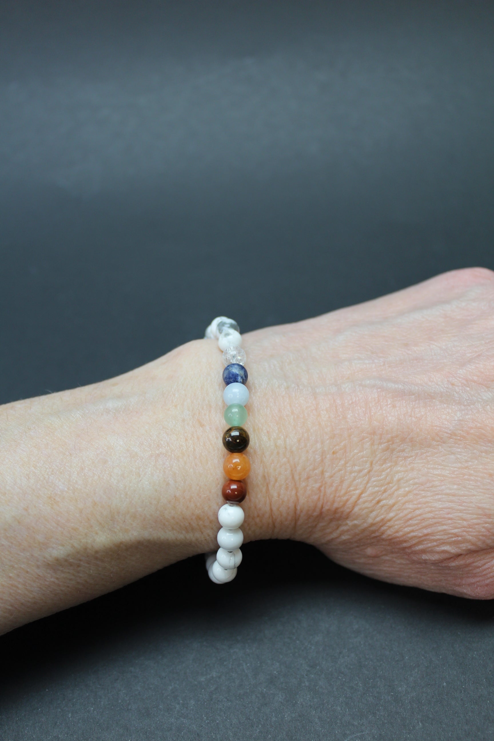 Chakra Armbånd - Hvid (Howlit) 6mm