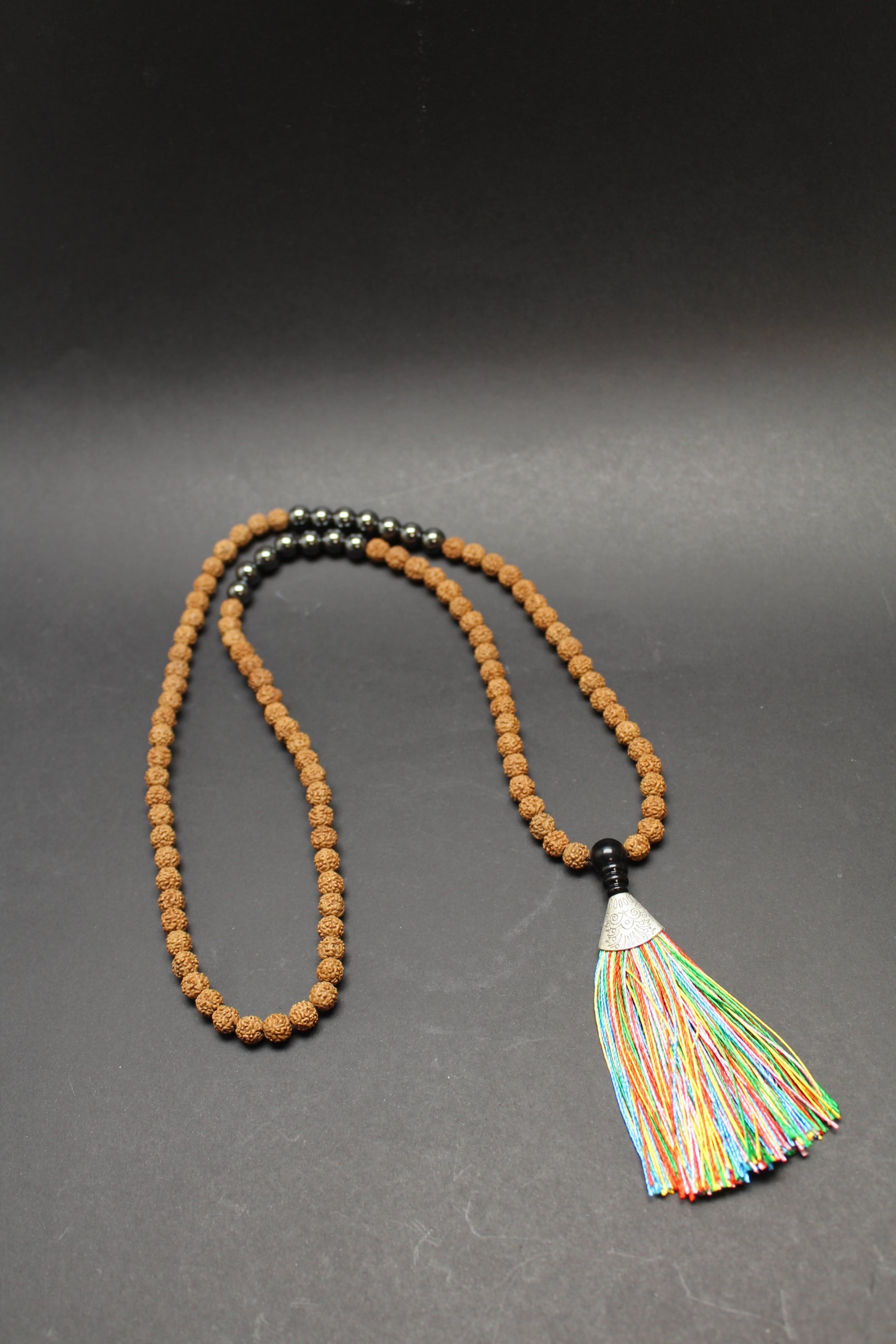 Mala Kæde - Rudraksha/Hæmatit - Rod Chakra