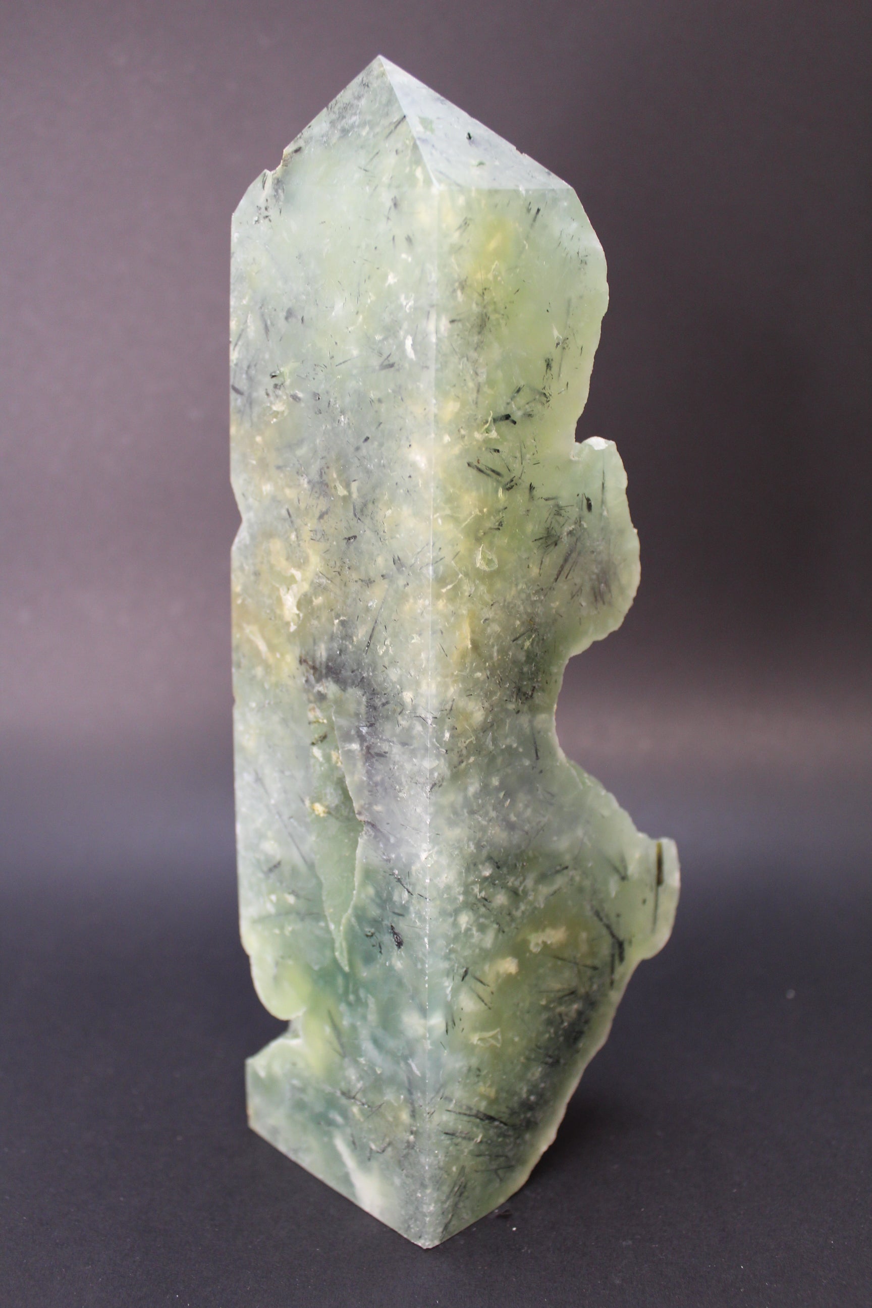 Prehnit Tårn - 1.3kg