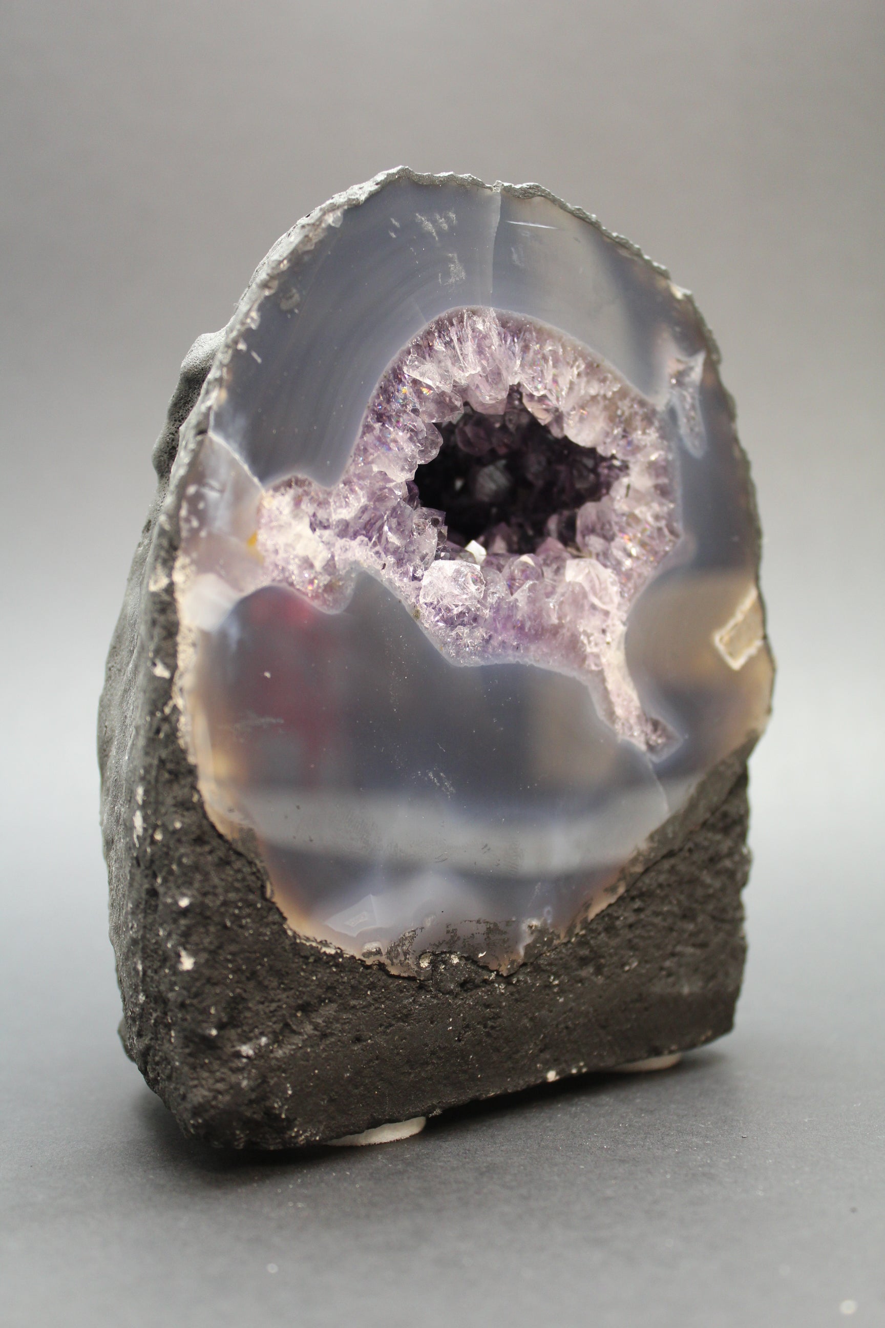 Ametyst Grotte 1,7 kg.