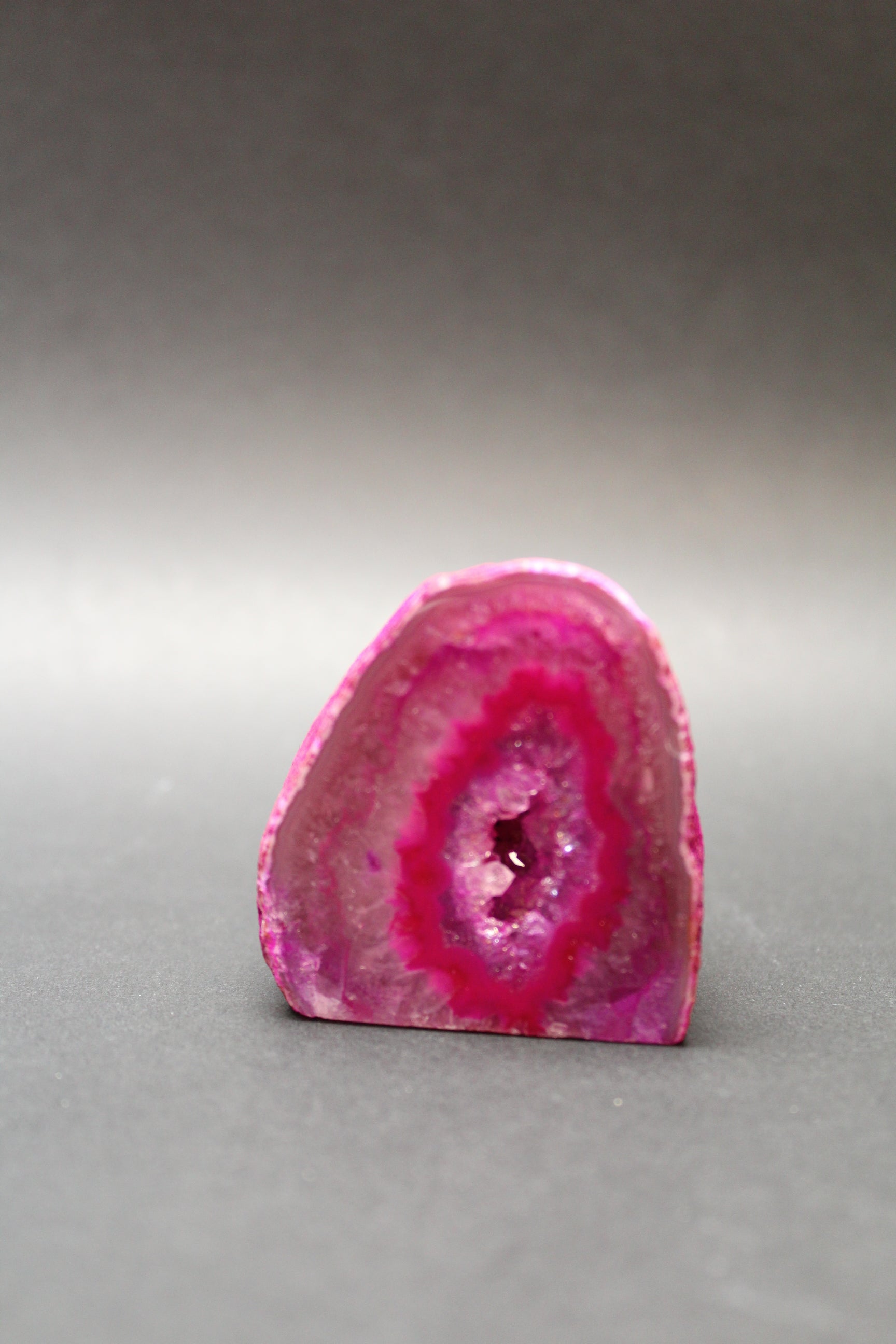 Pink Agat Grotte Nr. 3