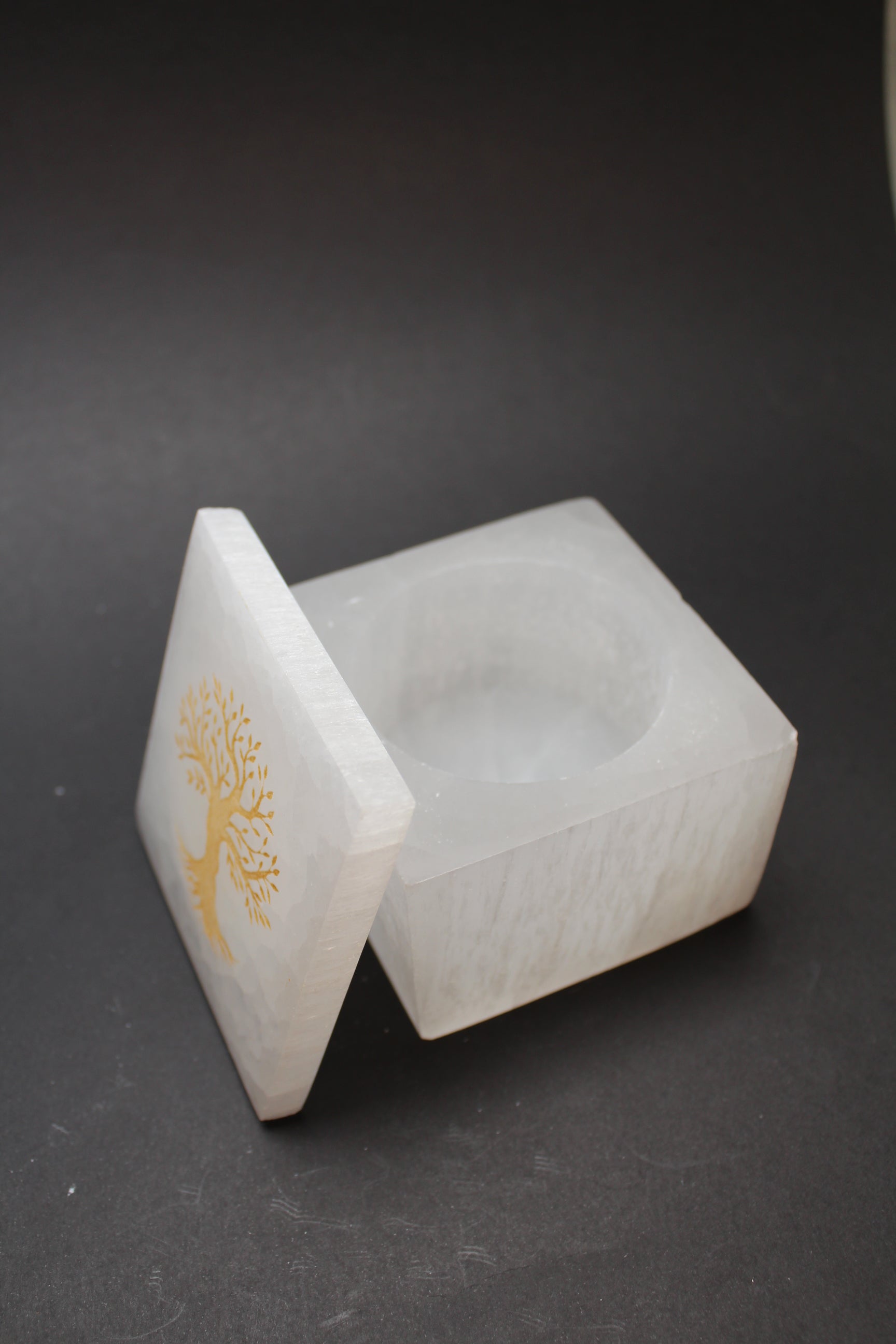 Selenit Box - 8x8x6cm