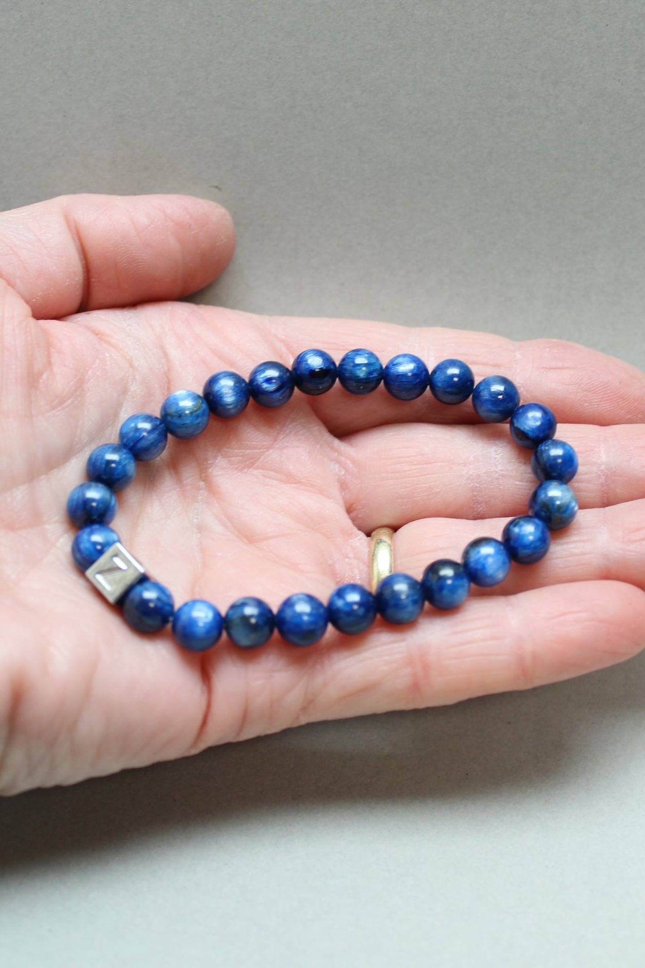 Kyanit Armbånd AA 8-9 mm