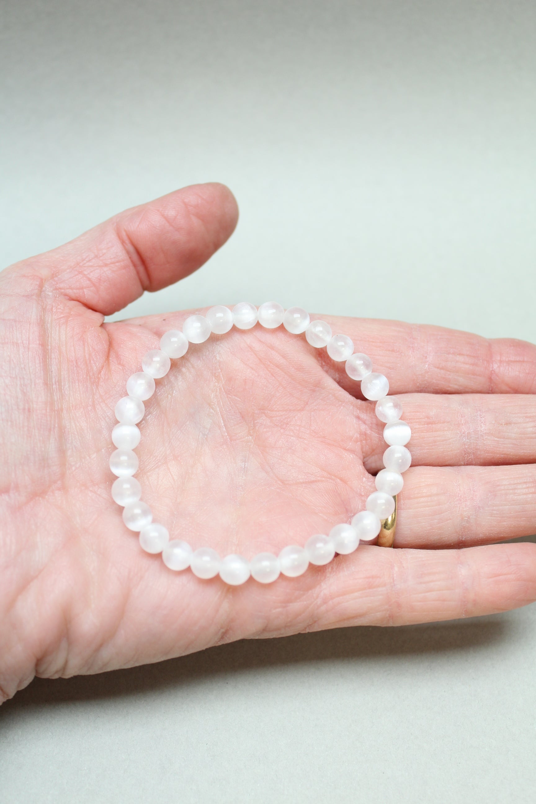 Selenit Armbånd 6 mm