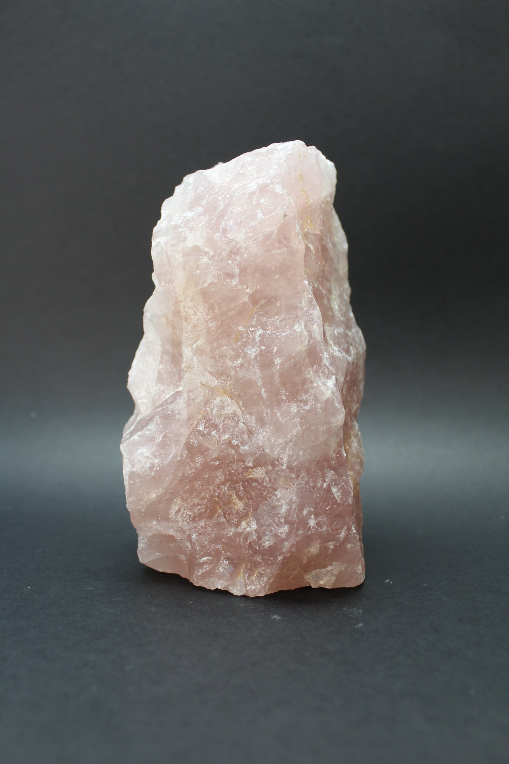 Rå Rosakvarts - 1,35kg (Nr. 2)