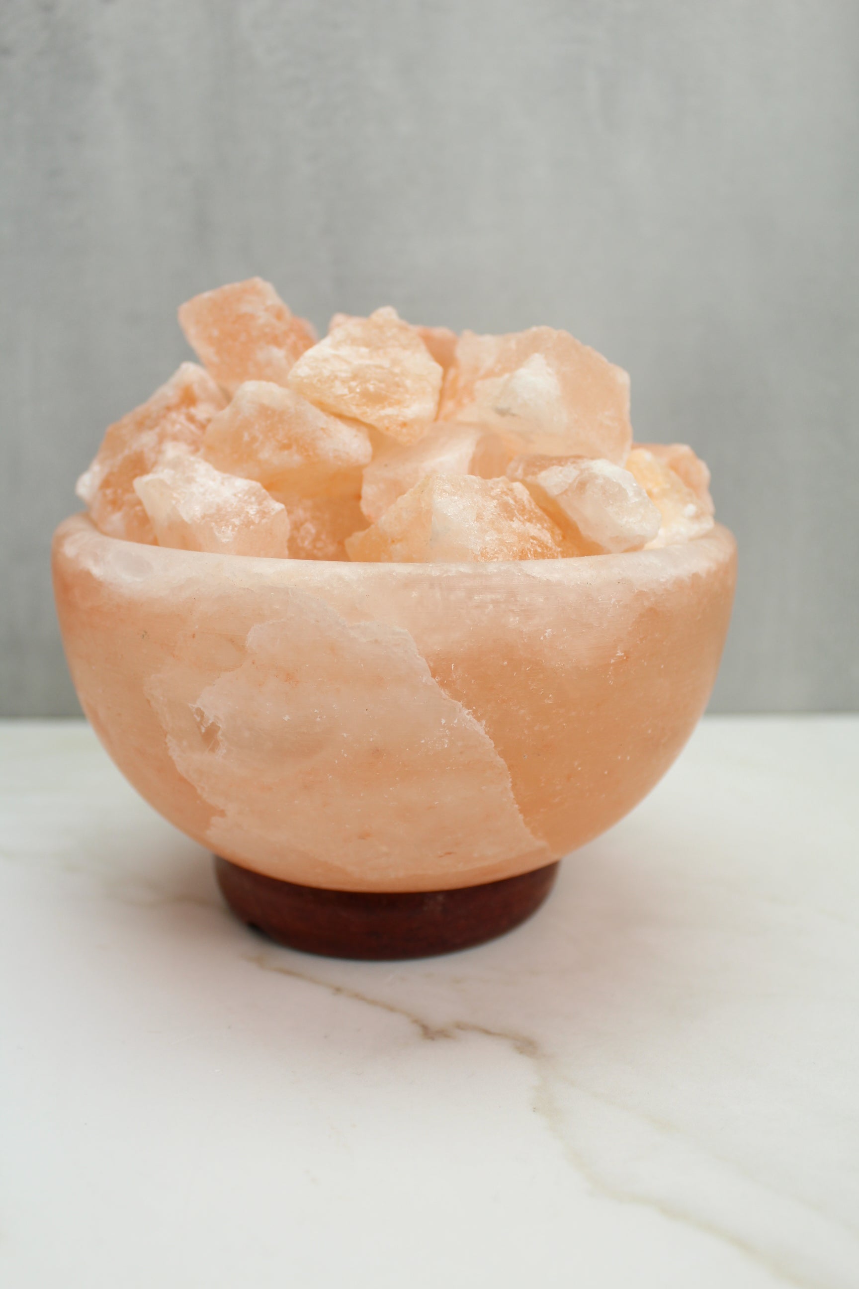 Himalaya saltlampe med saltstykker