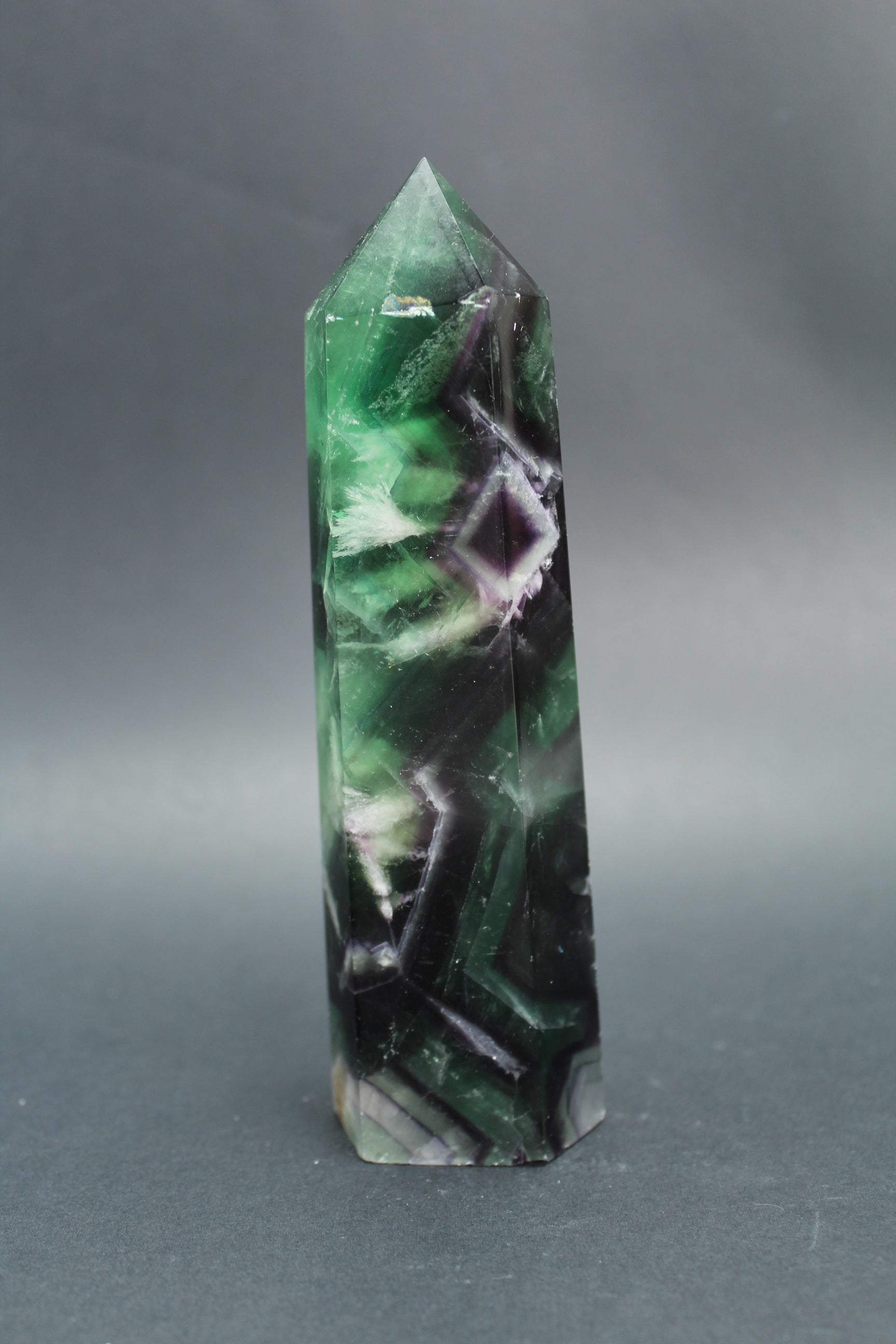 Fluorit Tårn - 14cm - 353g (Nr.22)