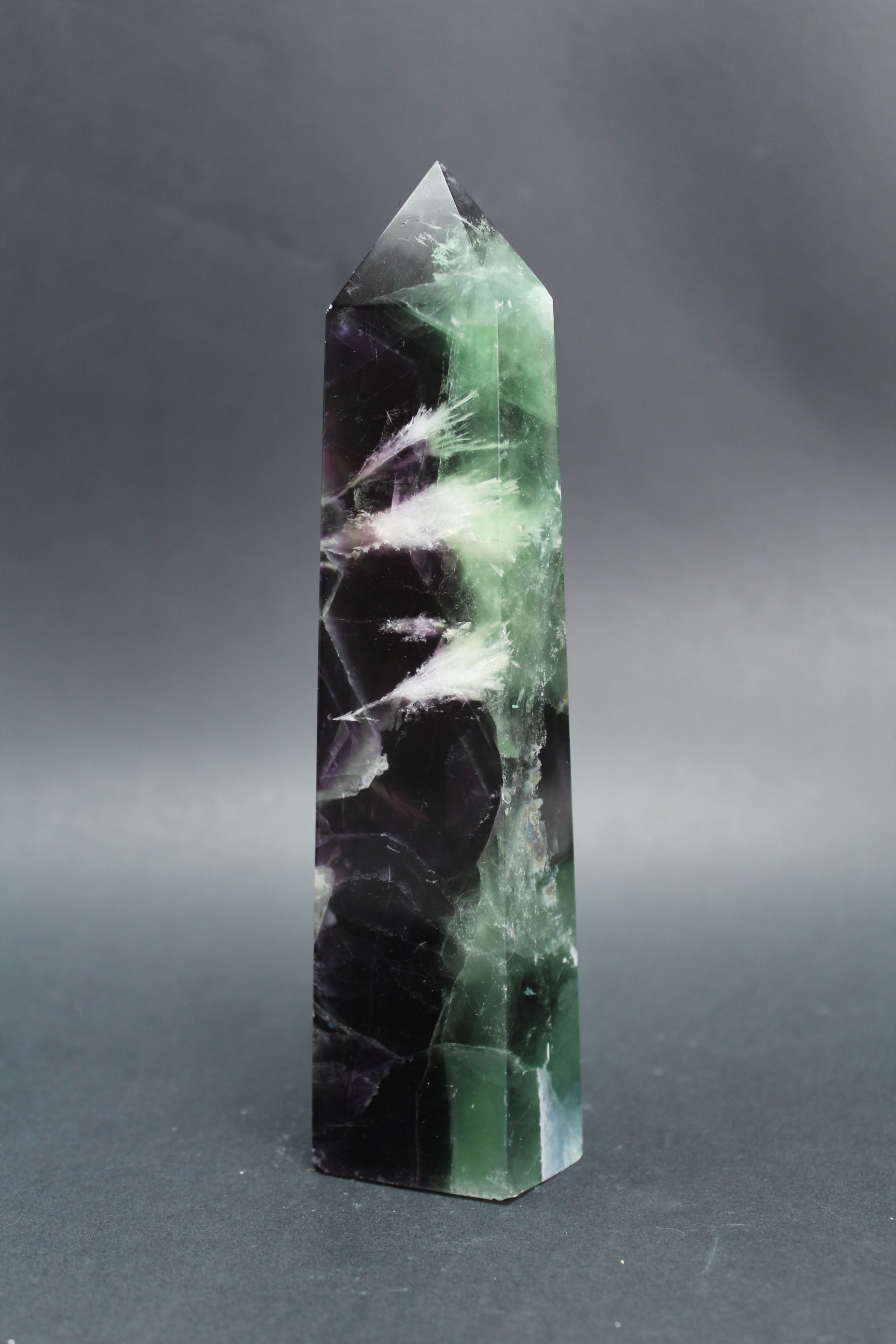 Fluorit Tårn - 15cm - 382g (Nr.23)