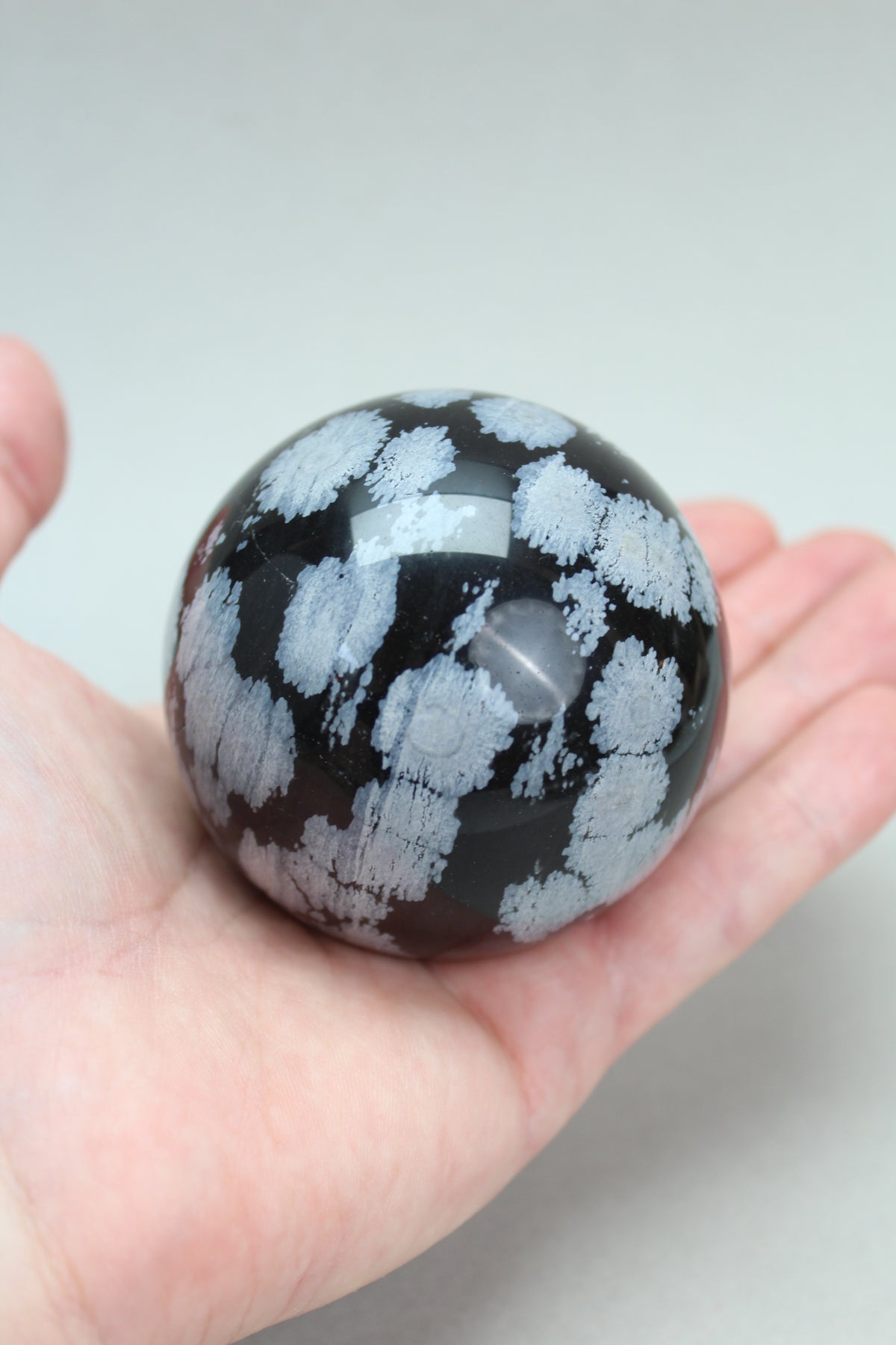 Snefnug Obsidian Kugle - 372g (Nr. 1)