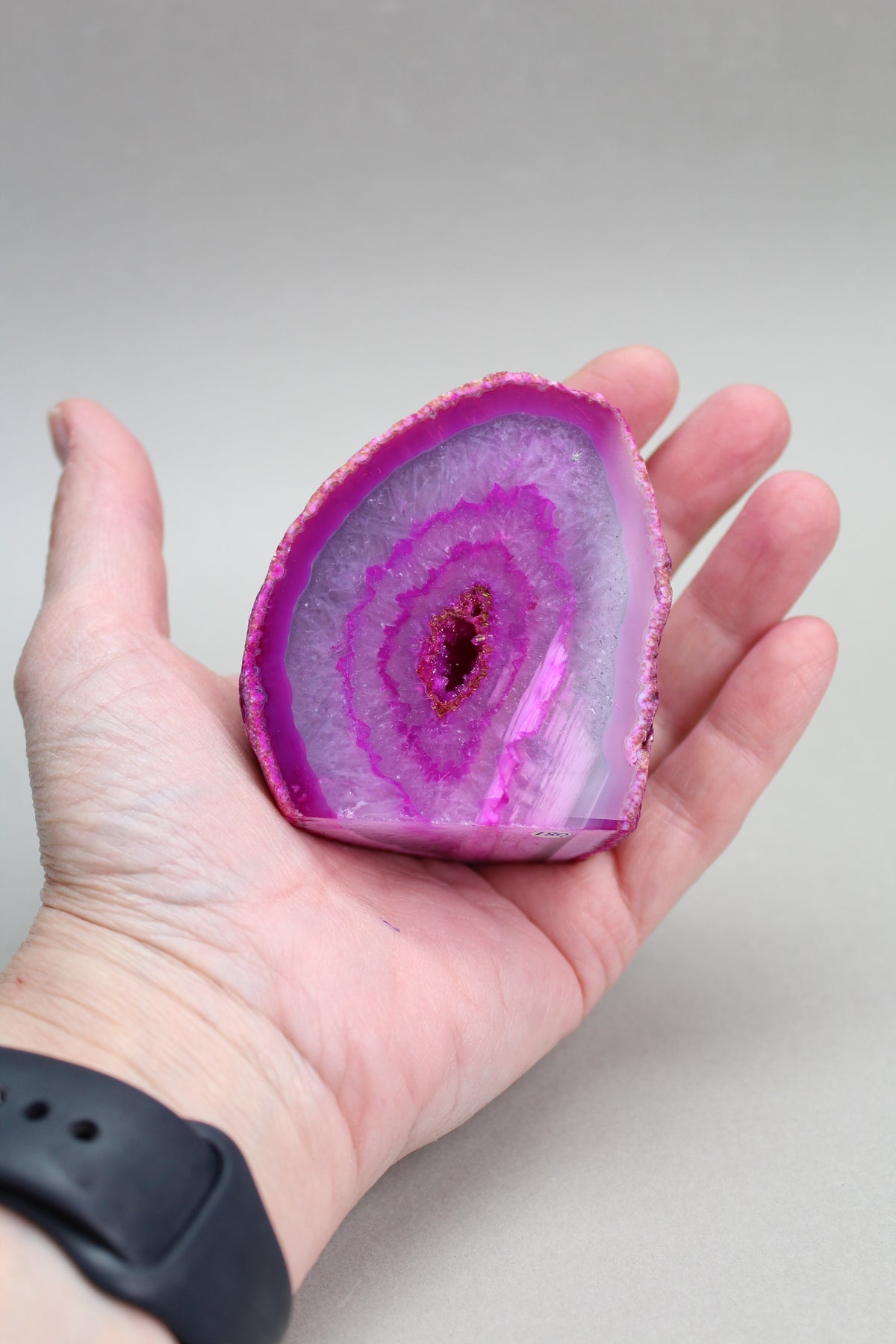 Pink Agat Grotte Nr. 1