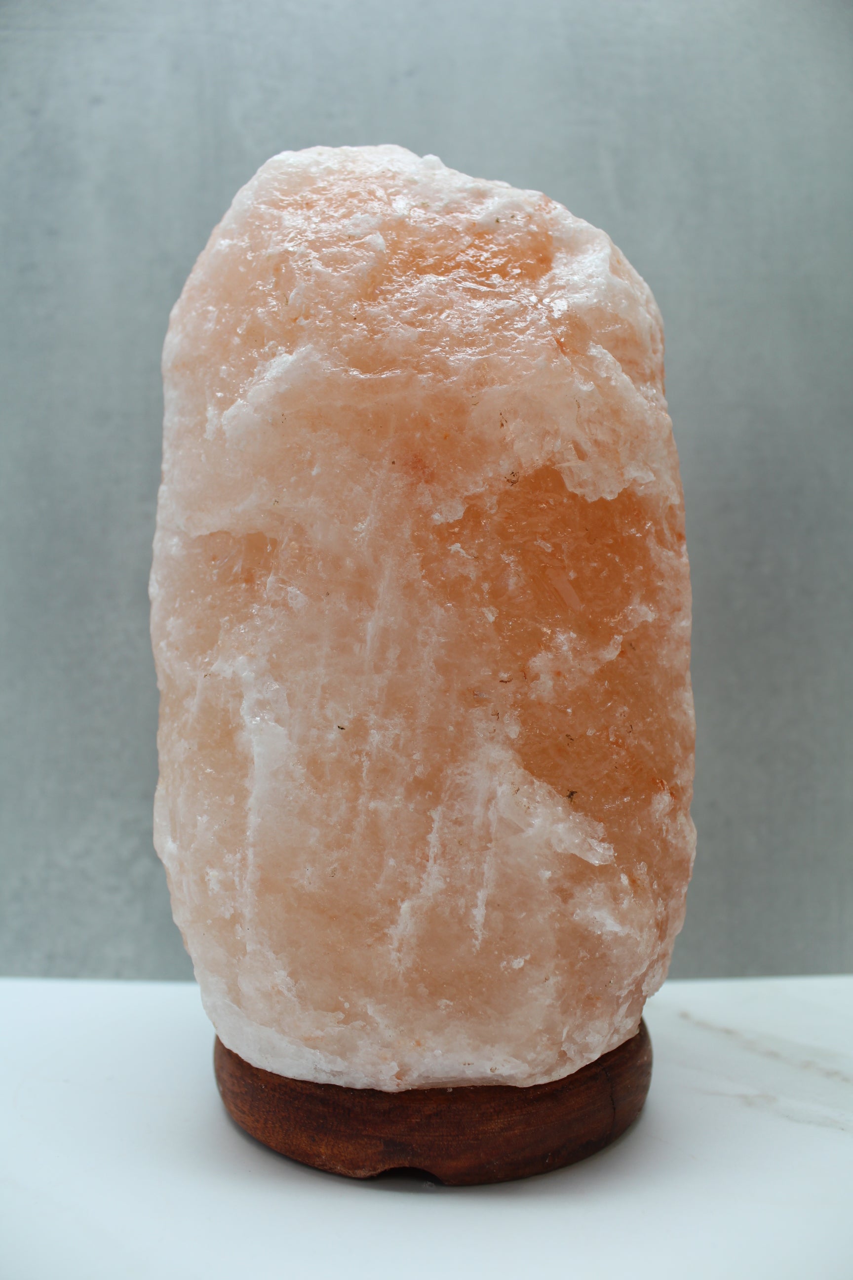 Himalaya saltlampe i naturlig orange farve, 2–3 kg