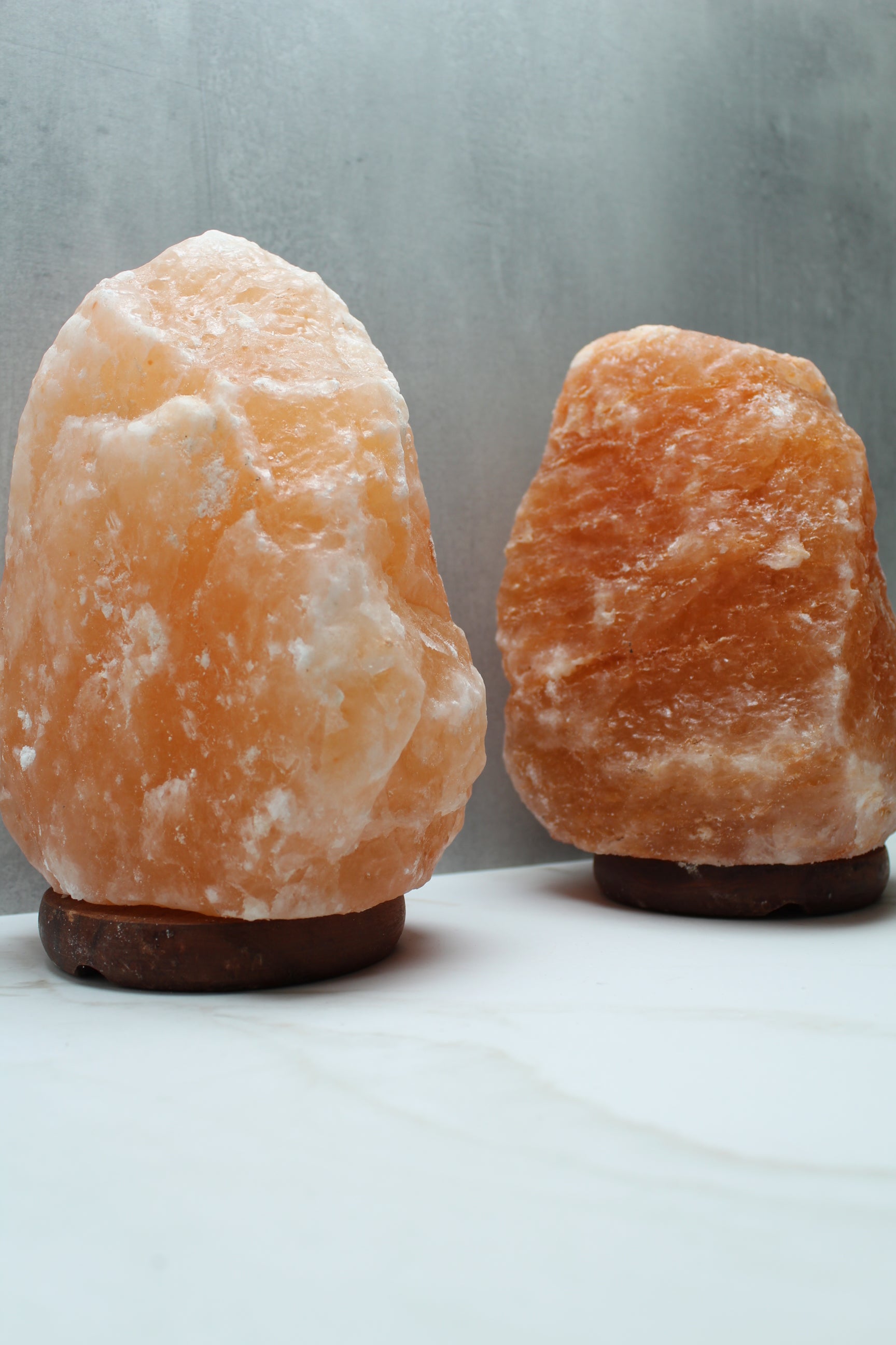 Himalaya saltlampe i naturlig orange farve, 4-6 kg