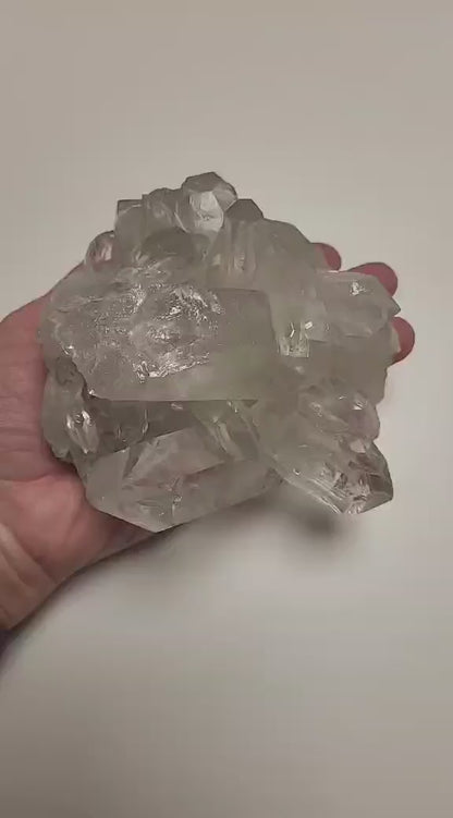 Bjergkrystal Klynge 900 gr.