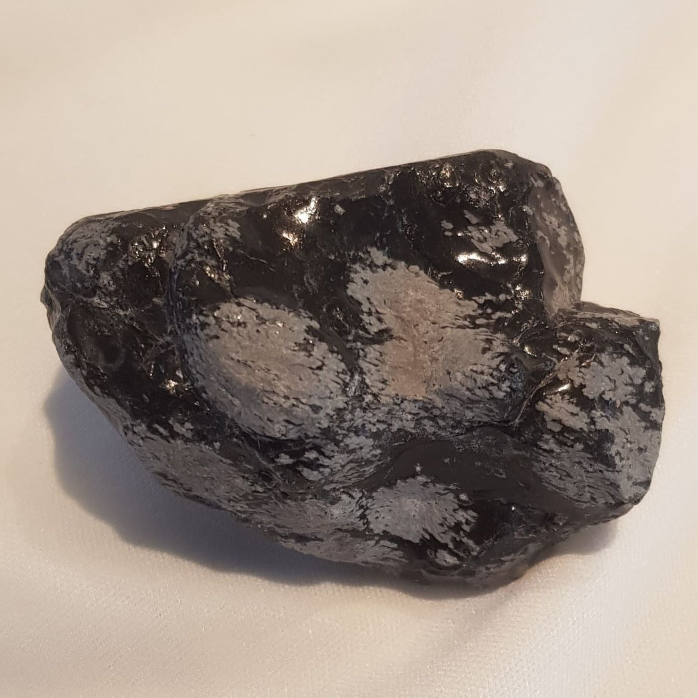Snefnug Obsidian RÅ